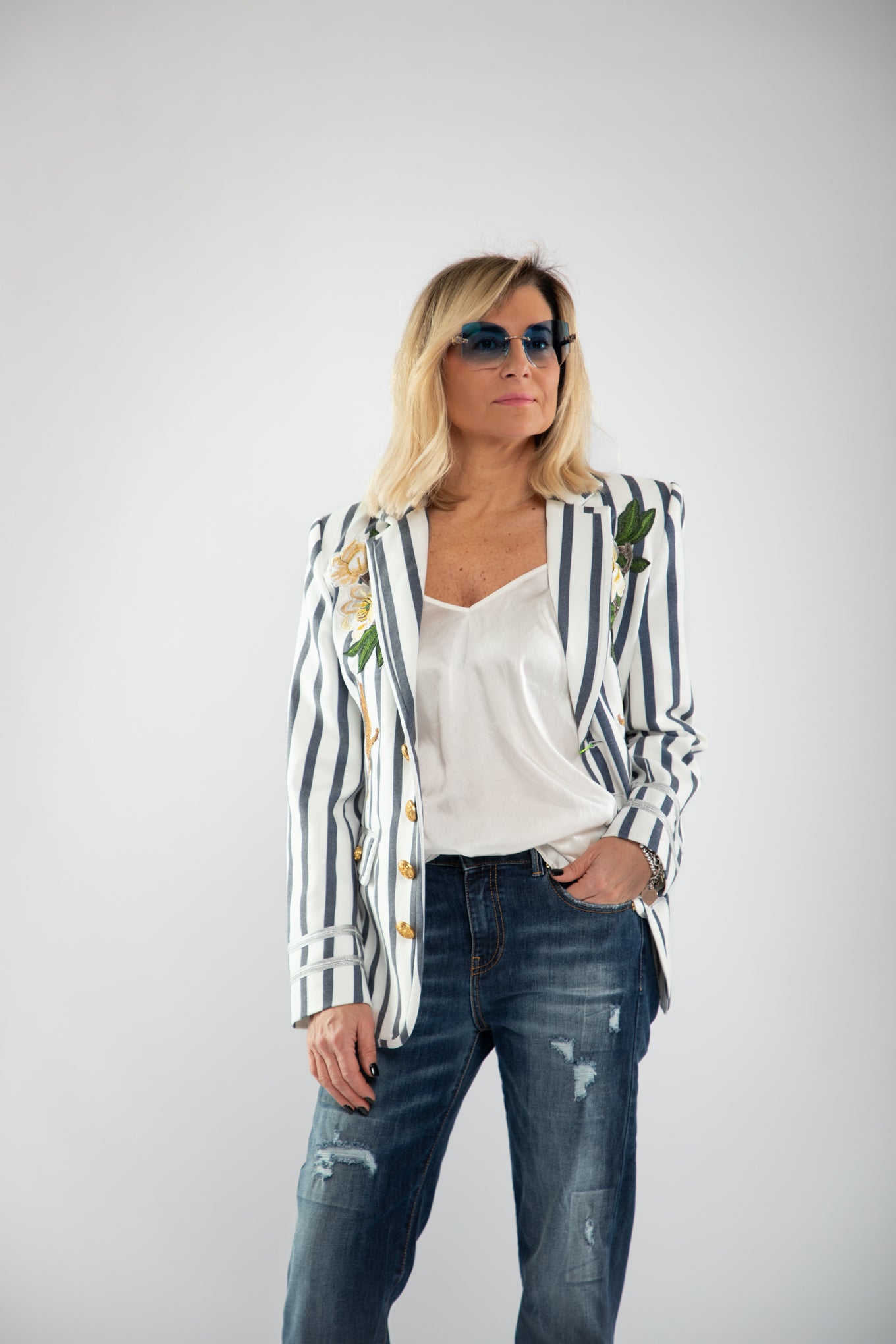 Le Cruel. Blazer bianco e blu-70%