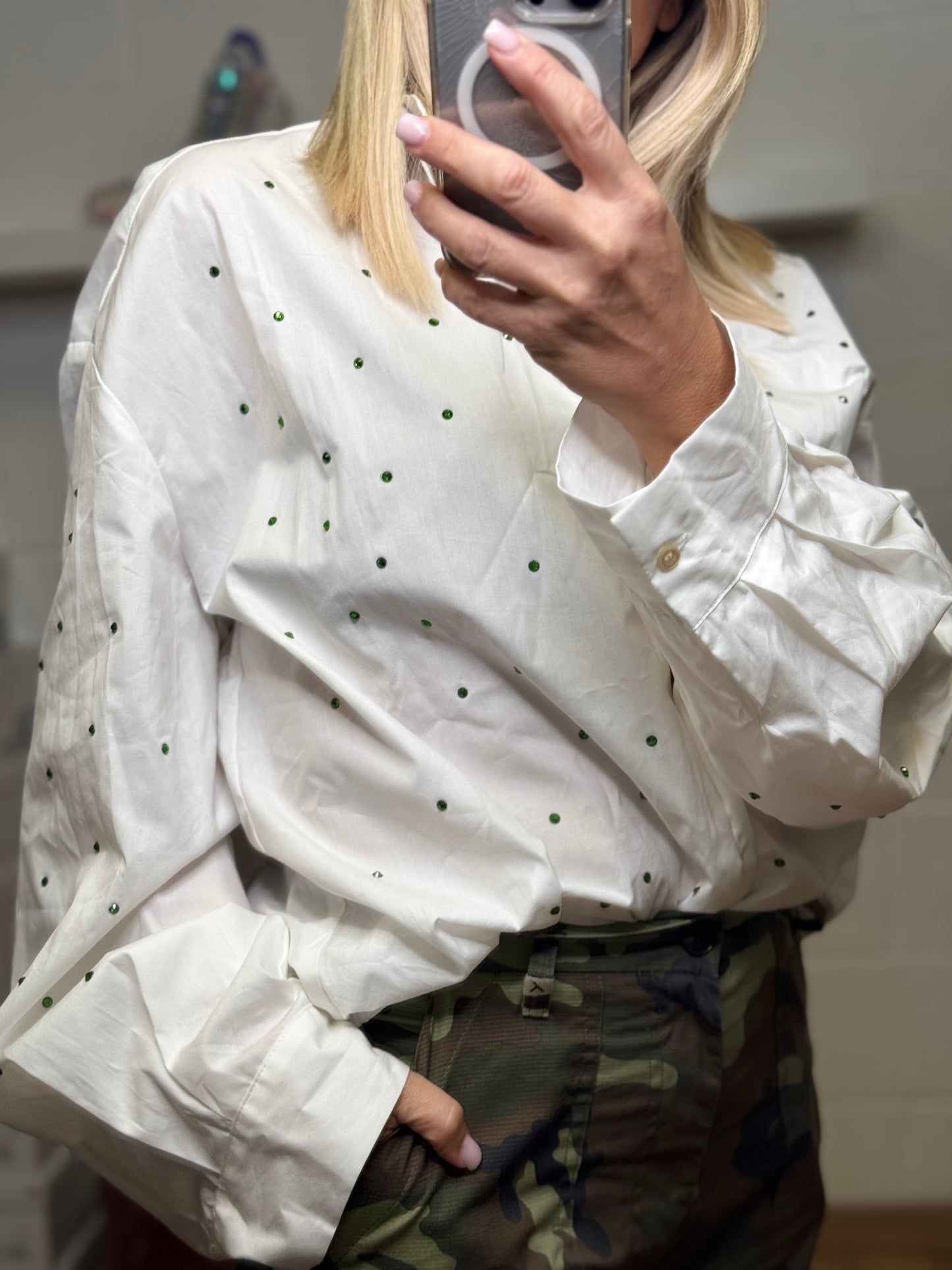 Eva. Shirt Rebecca