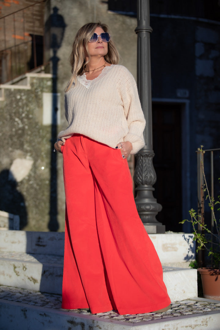 I love my pants. Pantaloni rossi.