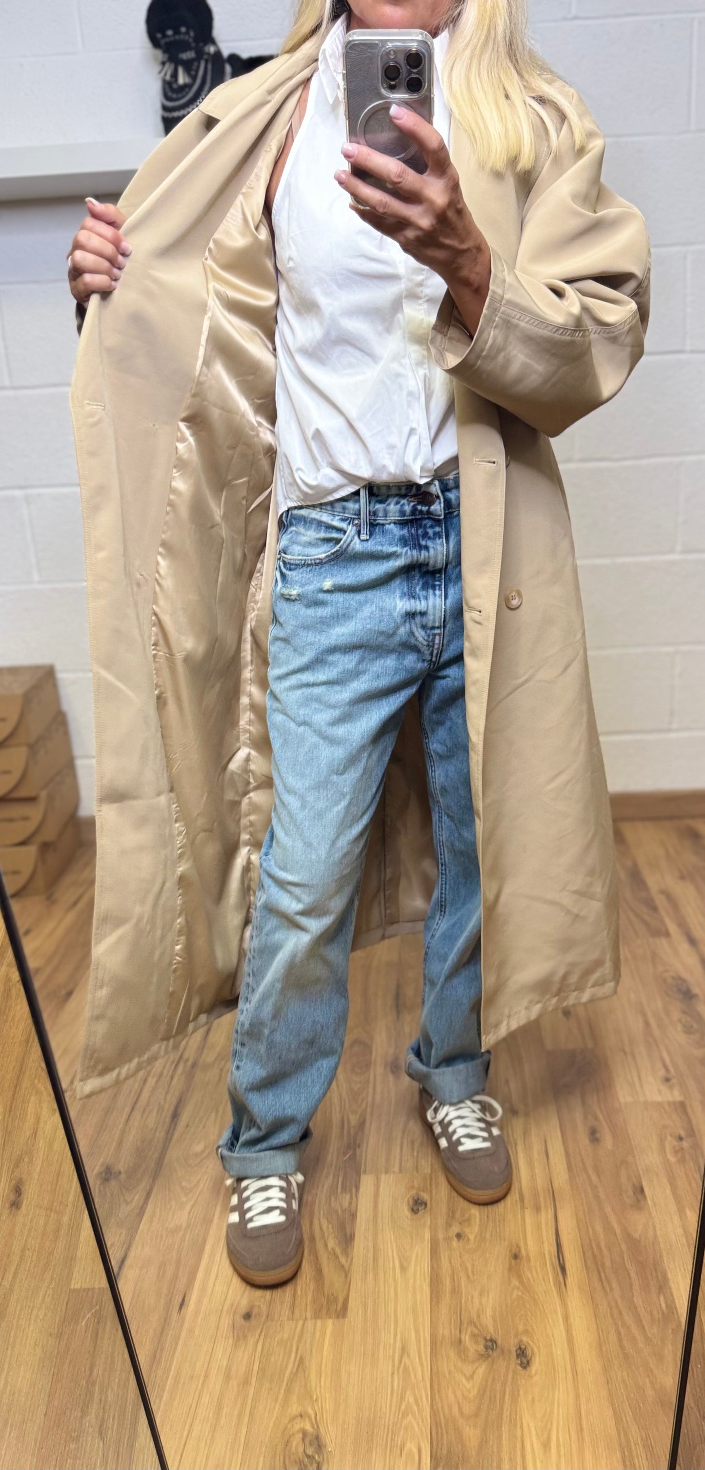 Mimietmama. Trench camel