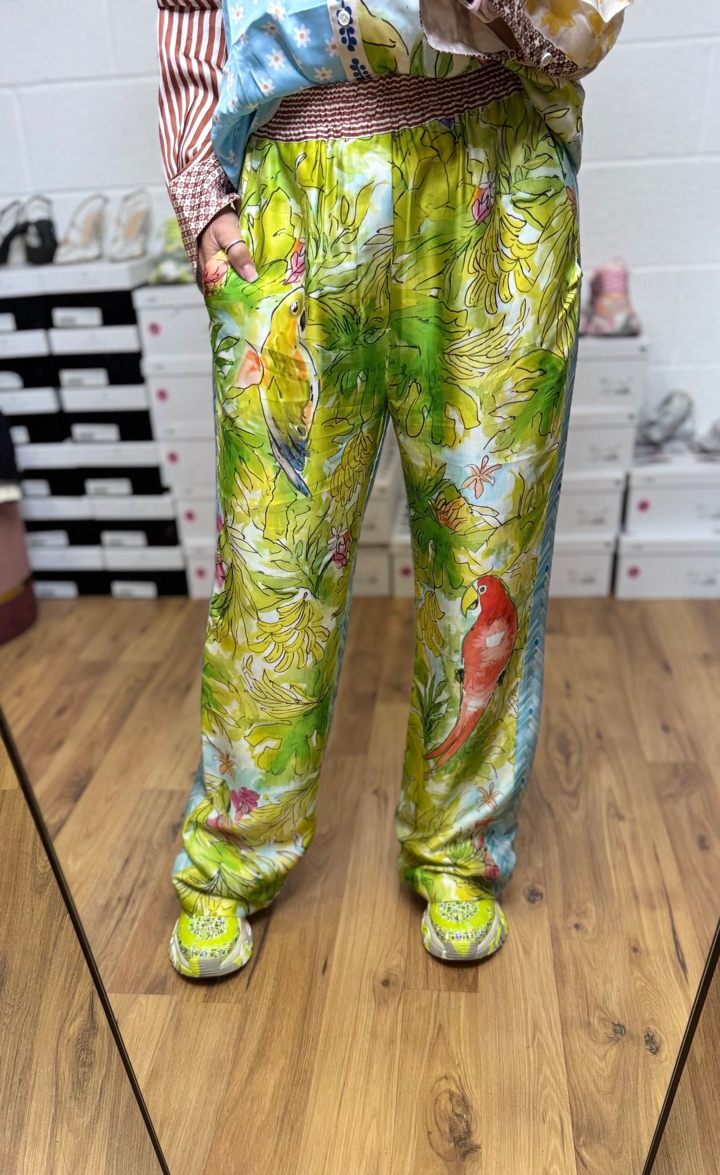 Me369. Pantaloni pura Vida-70%