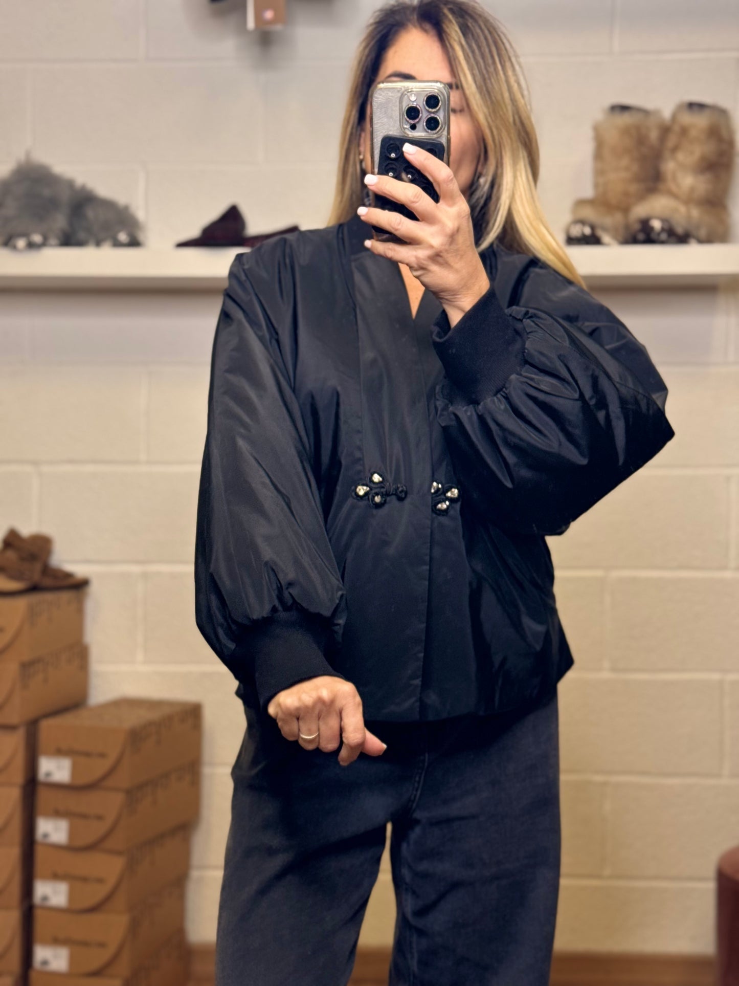 Le streghe. Bomber nero-60%