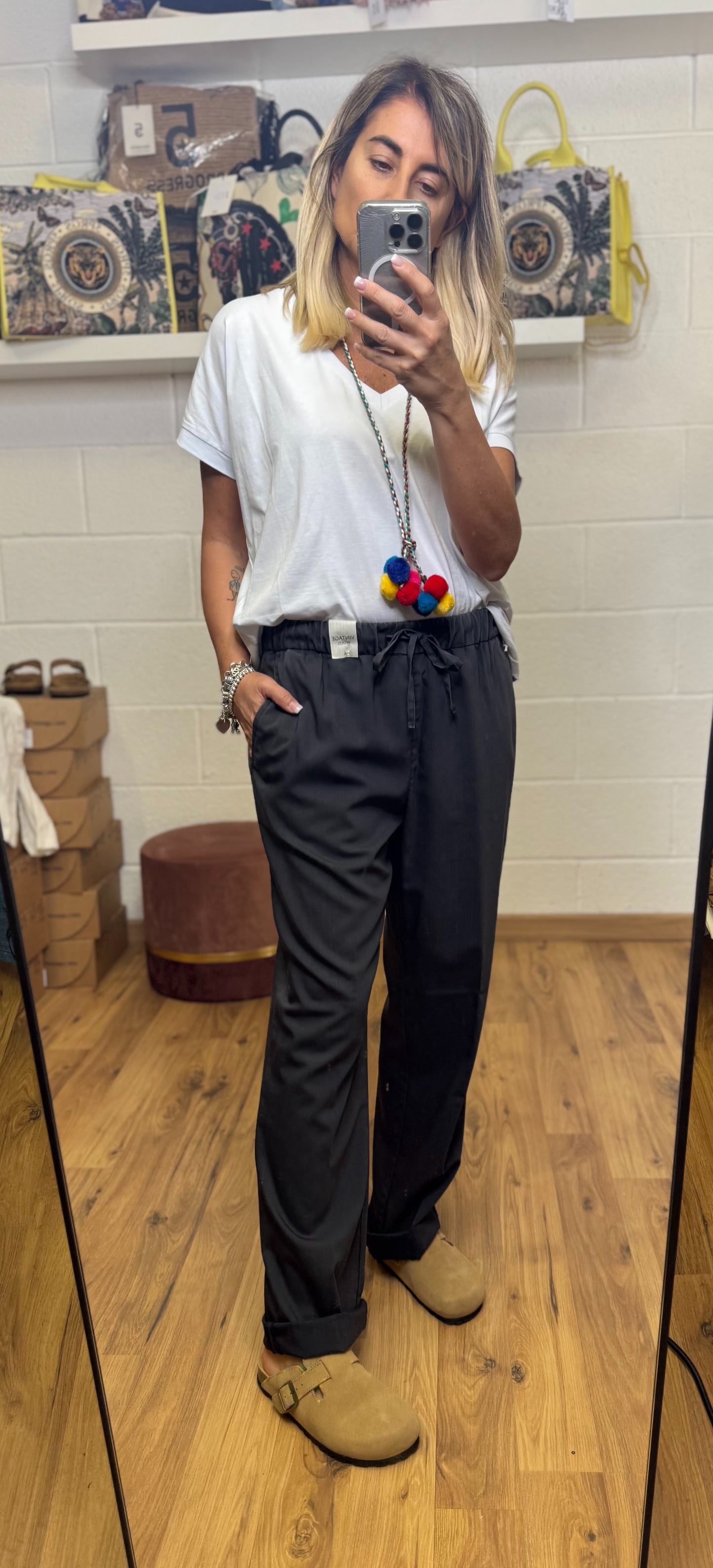 Myths. Pantalone nero-70%