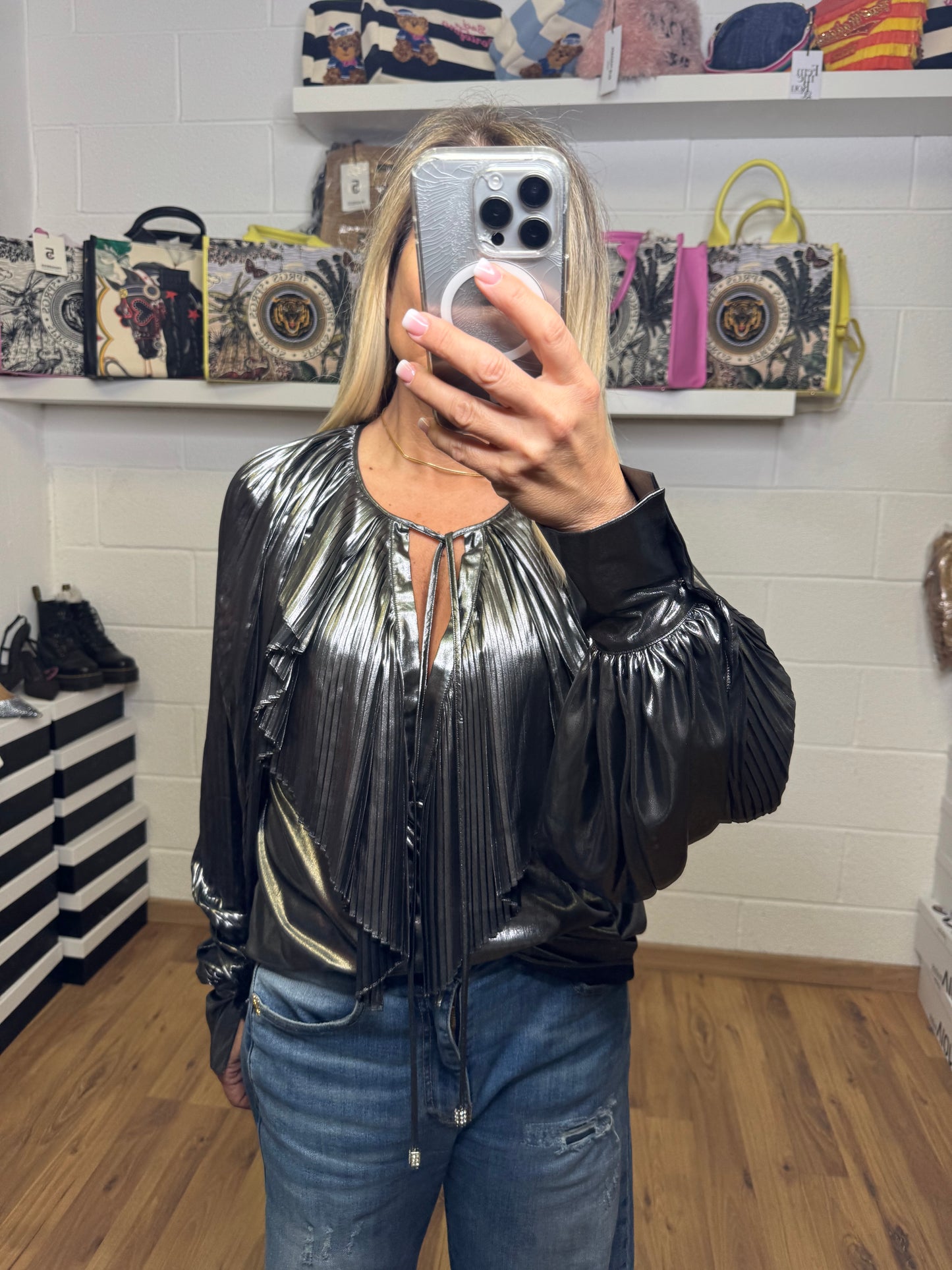 Dahlo. Camicia argento