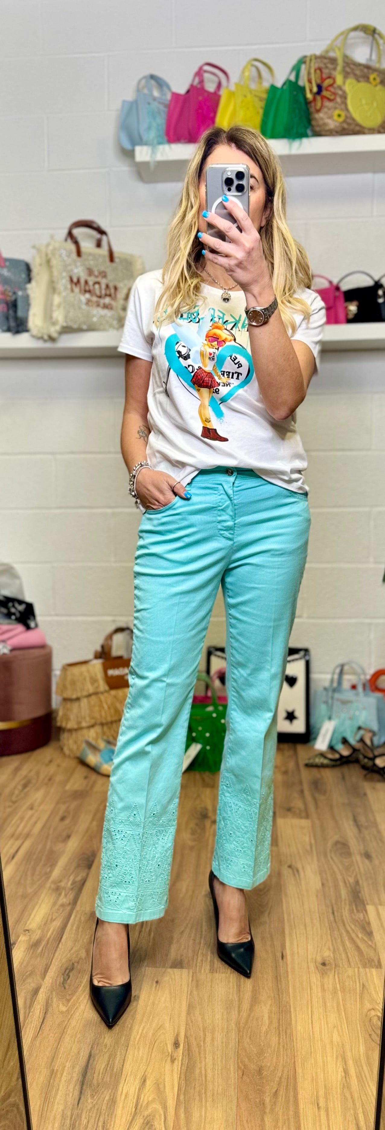 I love my pants. Pants verde tiffany