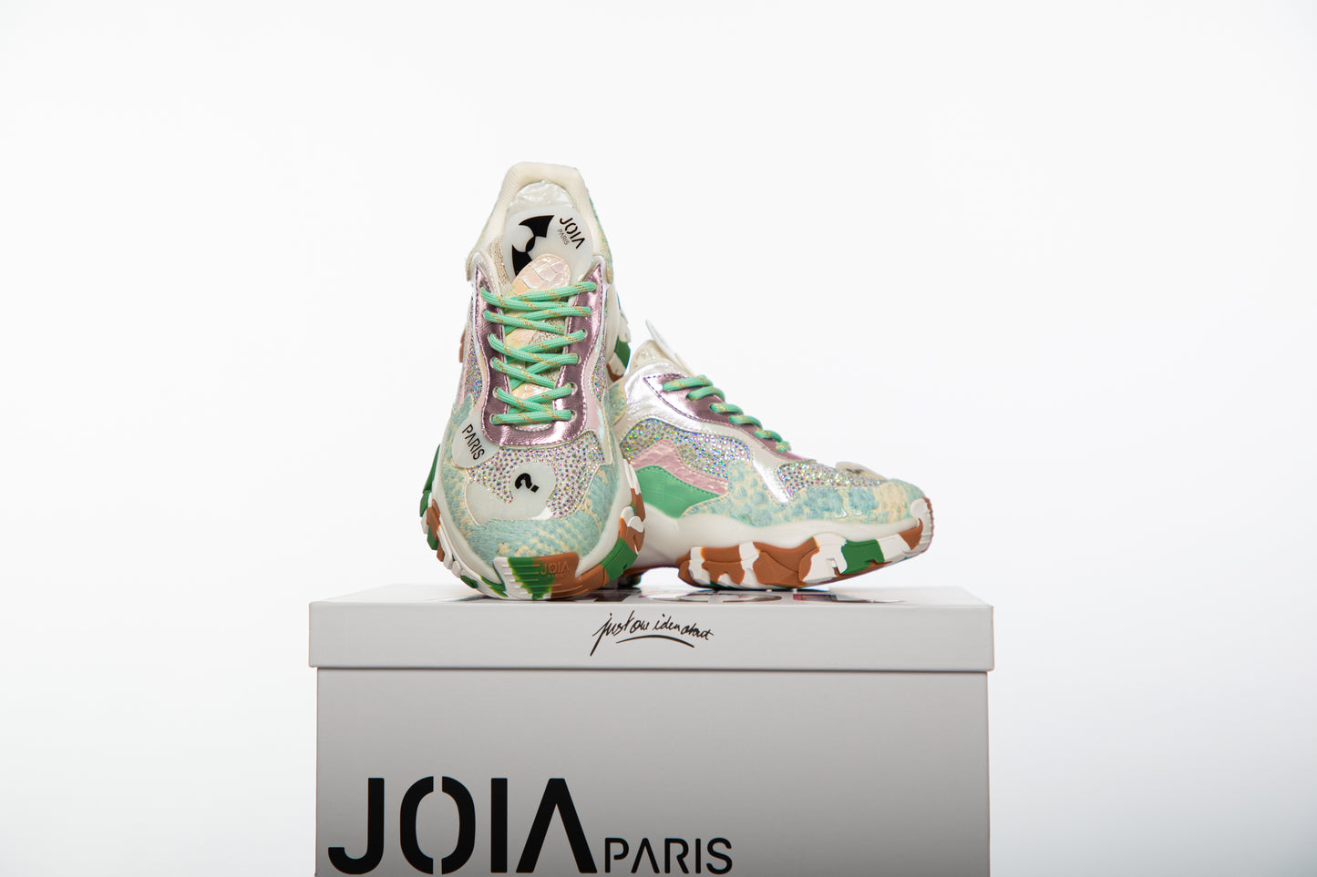 JOIA Paris. Sneakers rosa e verde