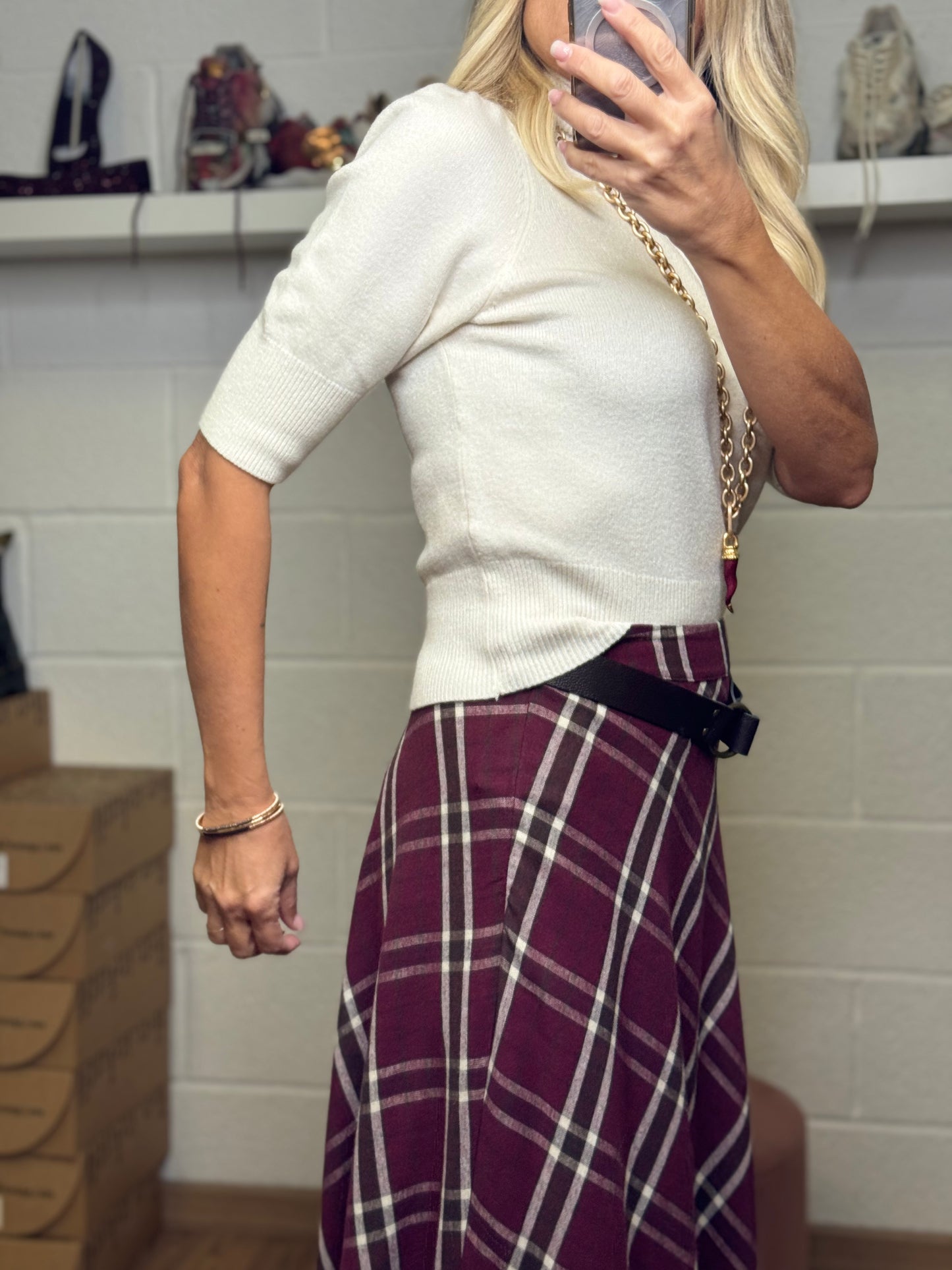 Le Streghe. Pull bianco