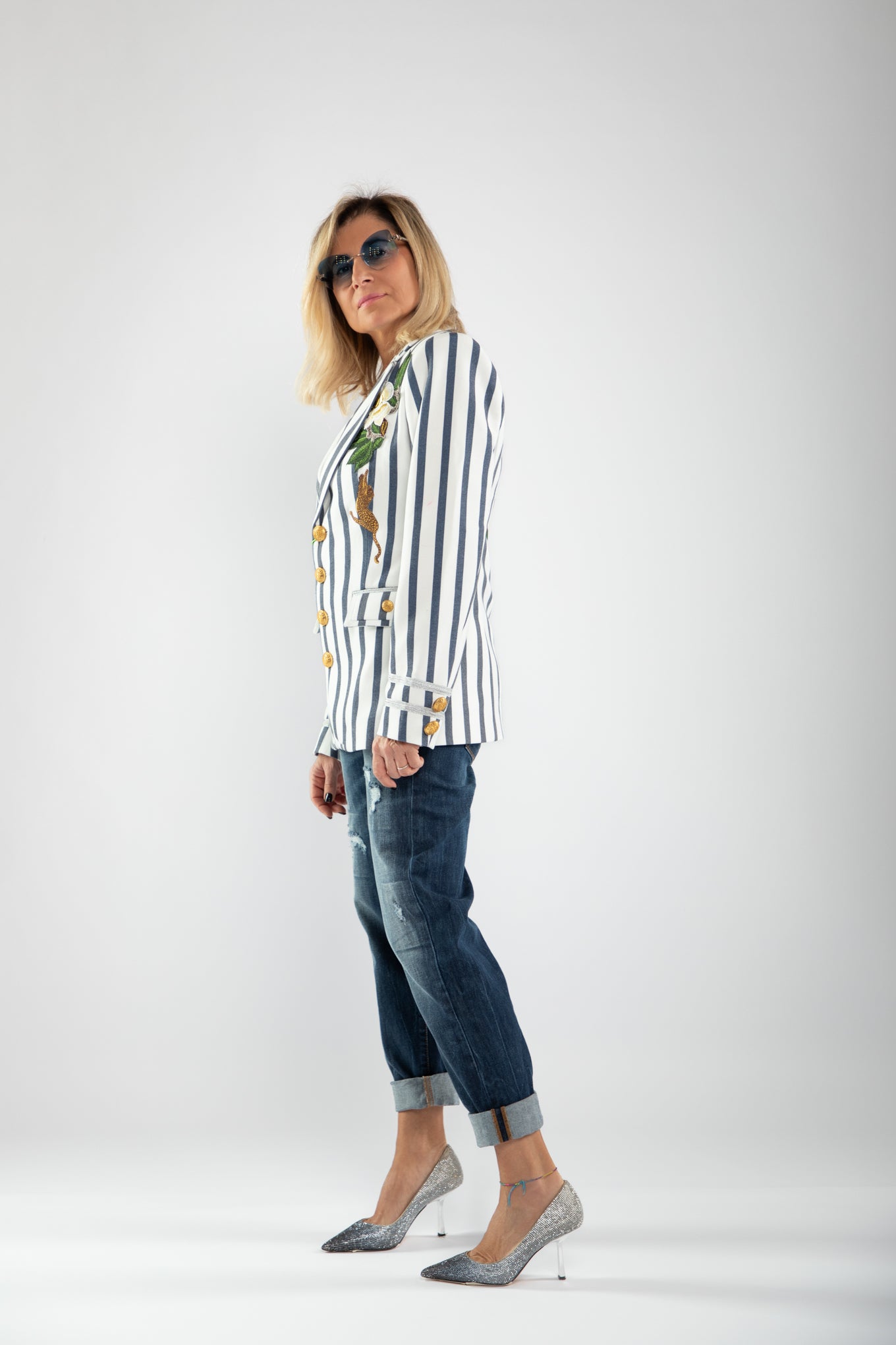 Le Cruel. Blazer bianco e blu-70%