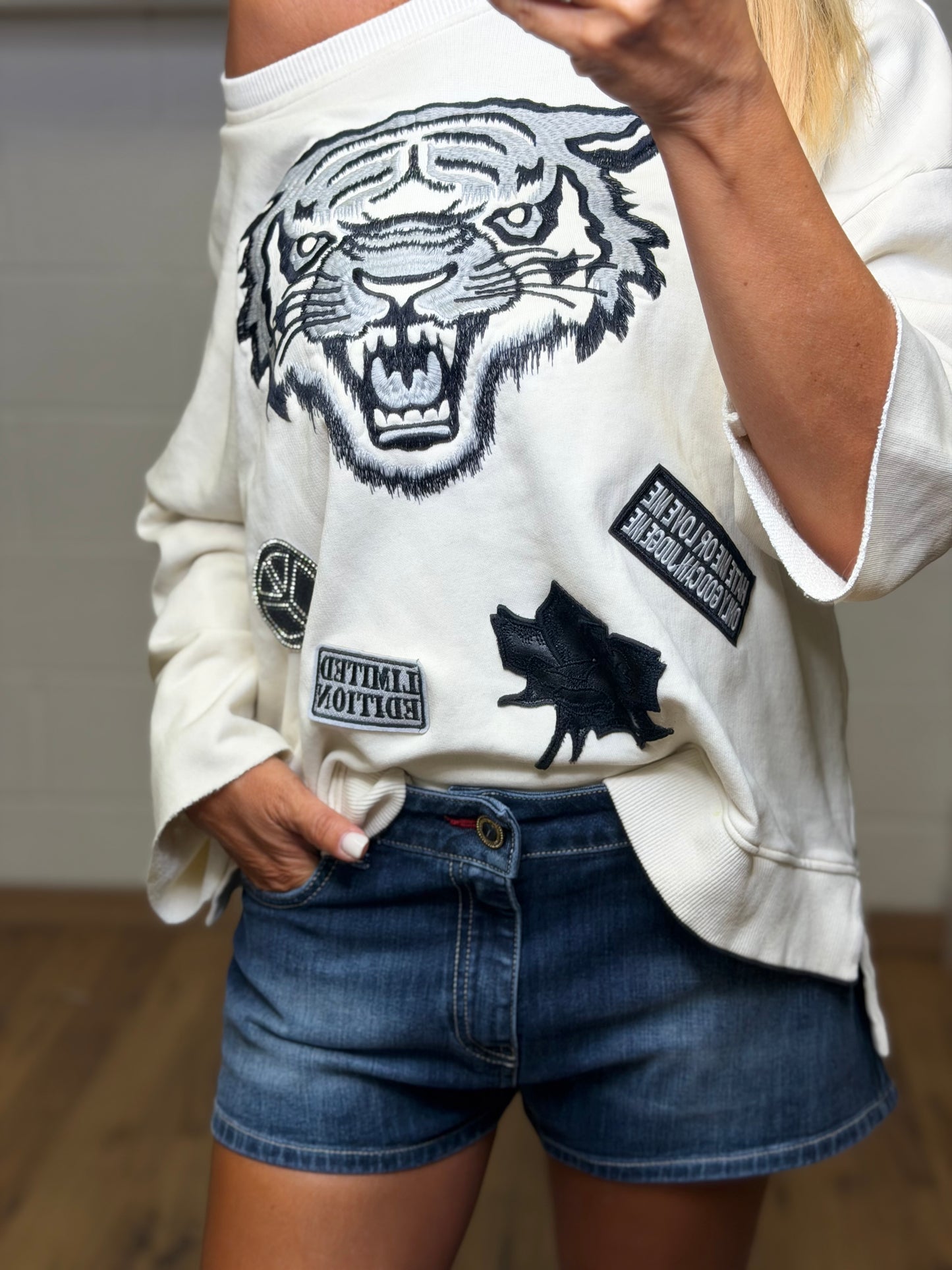 Abpink. Felpa in cotone garzato con patch