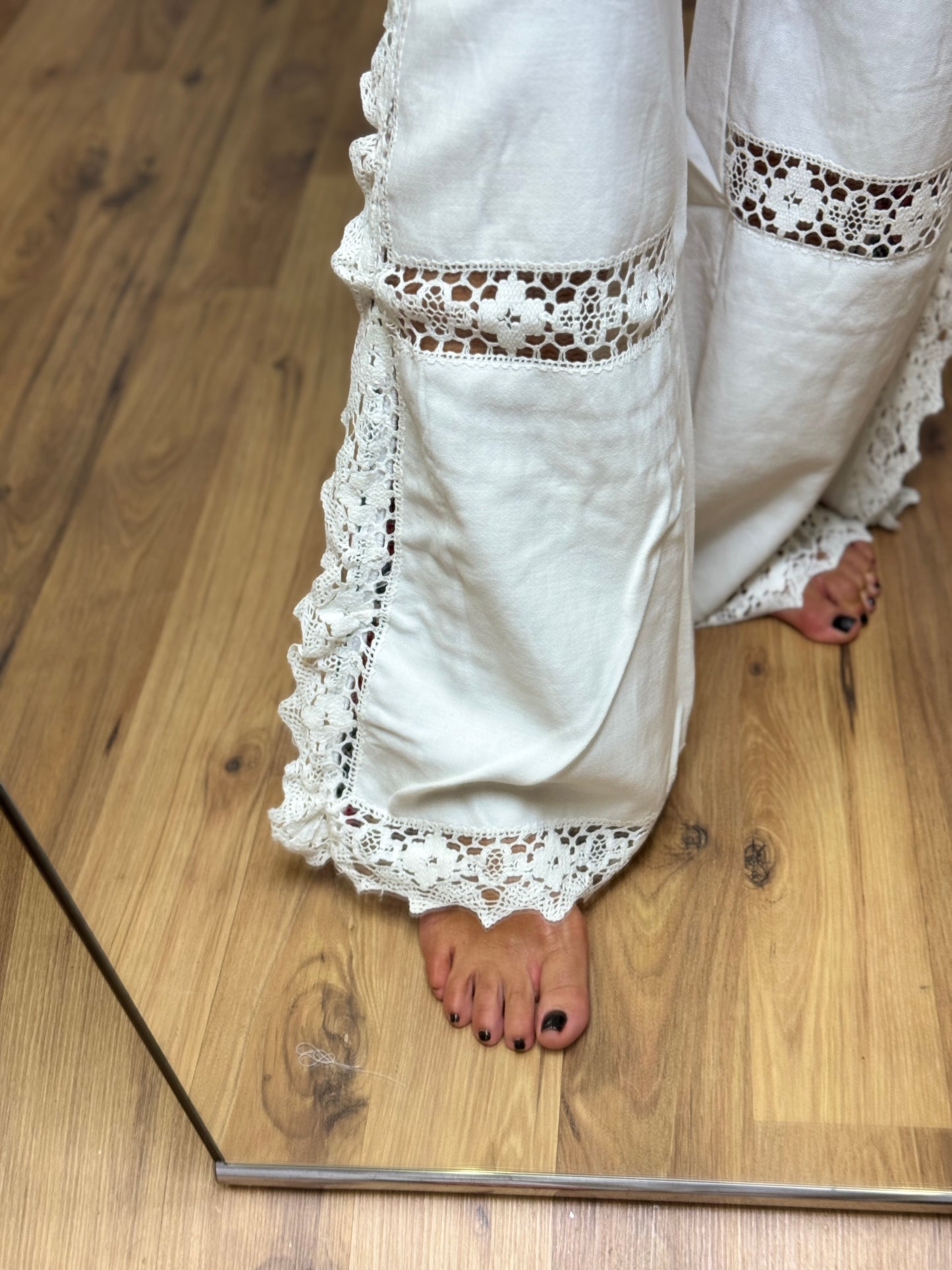 Front Street. Pantalone palazzo-60%