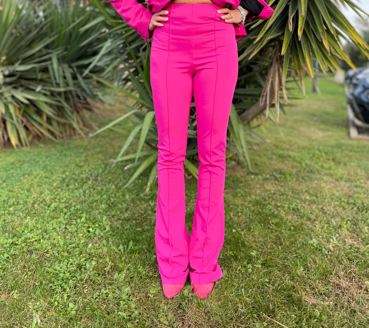 Circus hotel. Pantalone a zampa.-70%