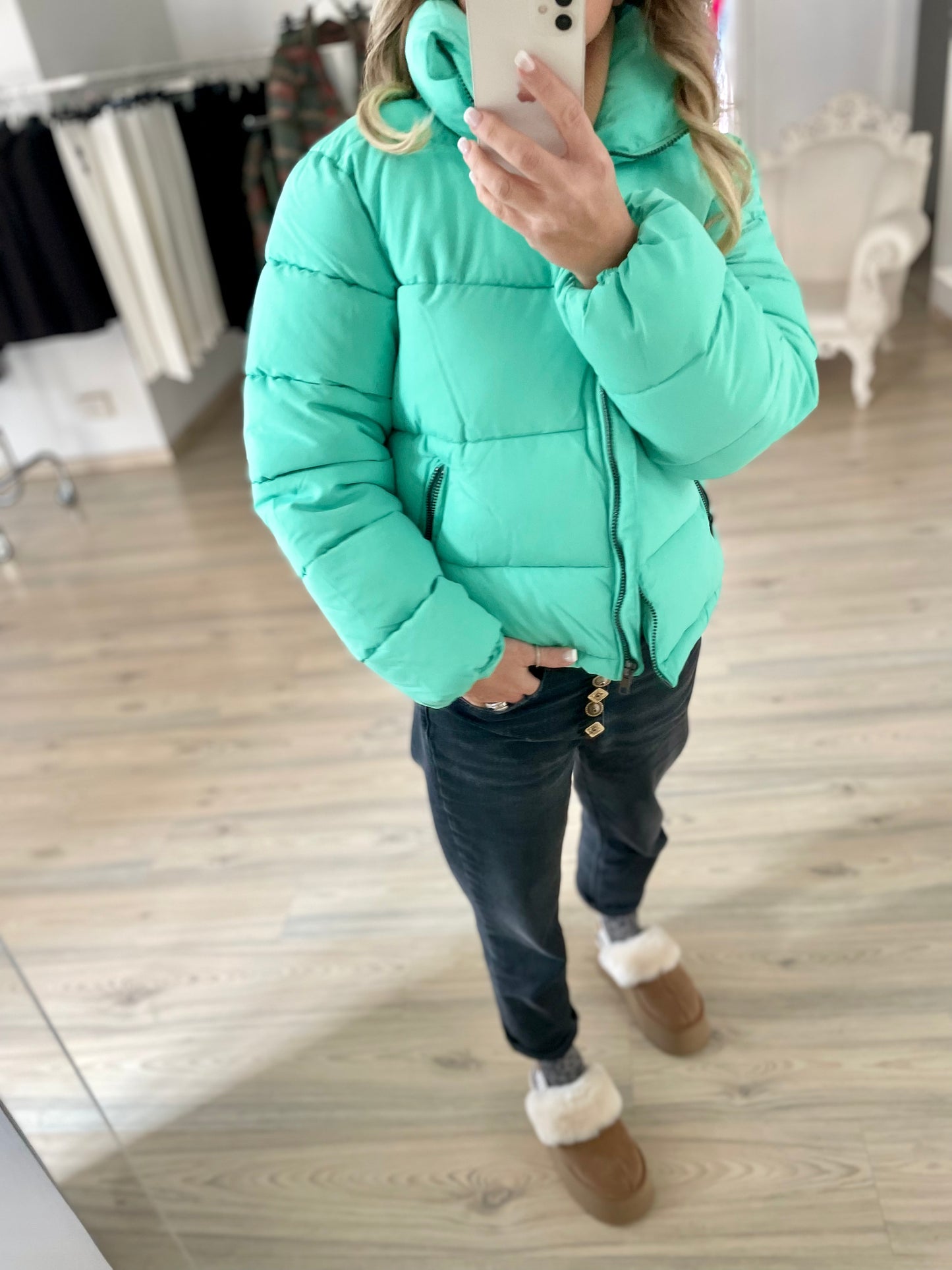 Glamorous. Piumino verde menta.-70%
