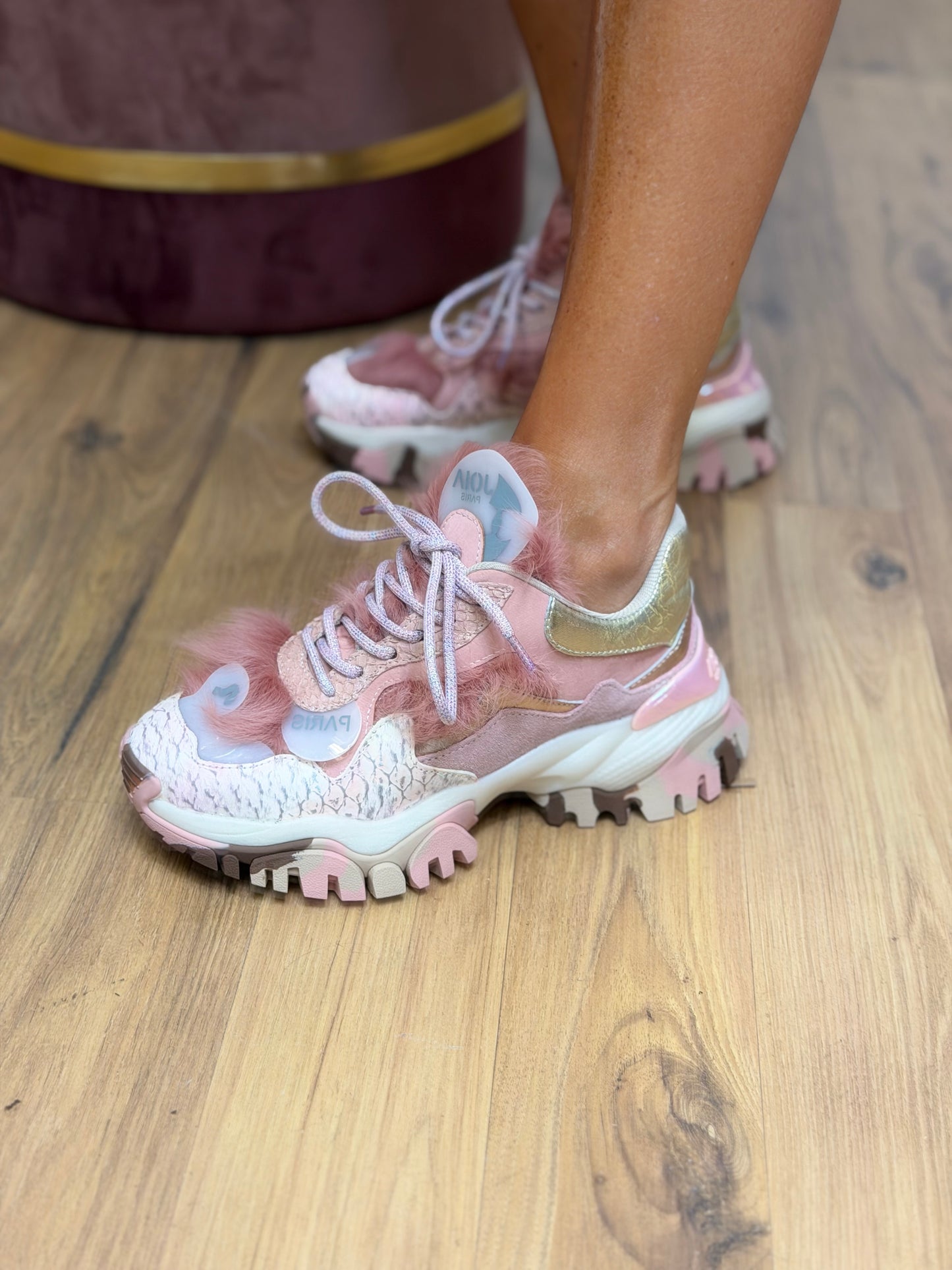 Joia Paris. Sneakers pink gold