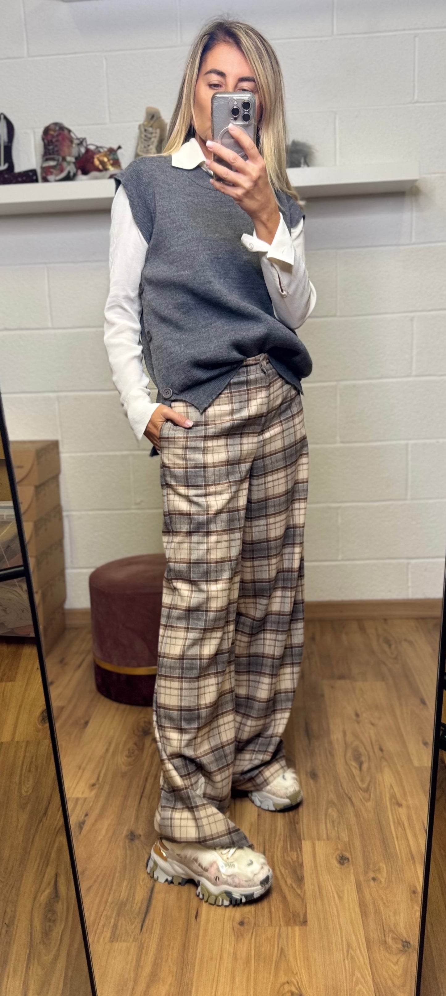 Le Streghe. Pantalone check beige & taupe