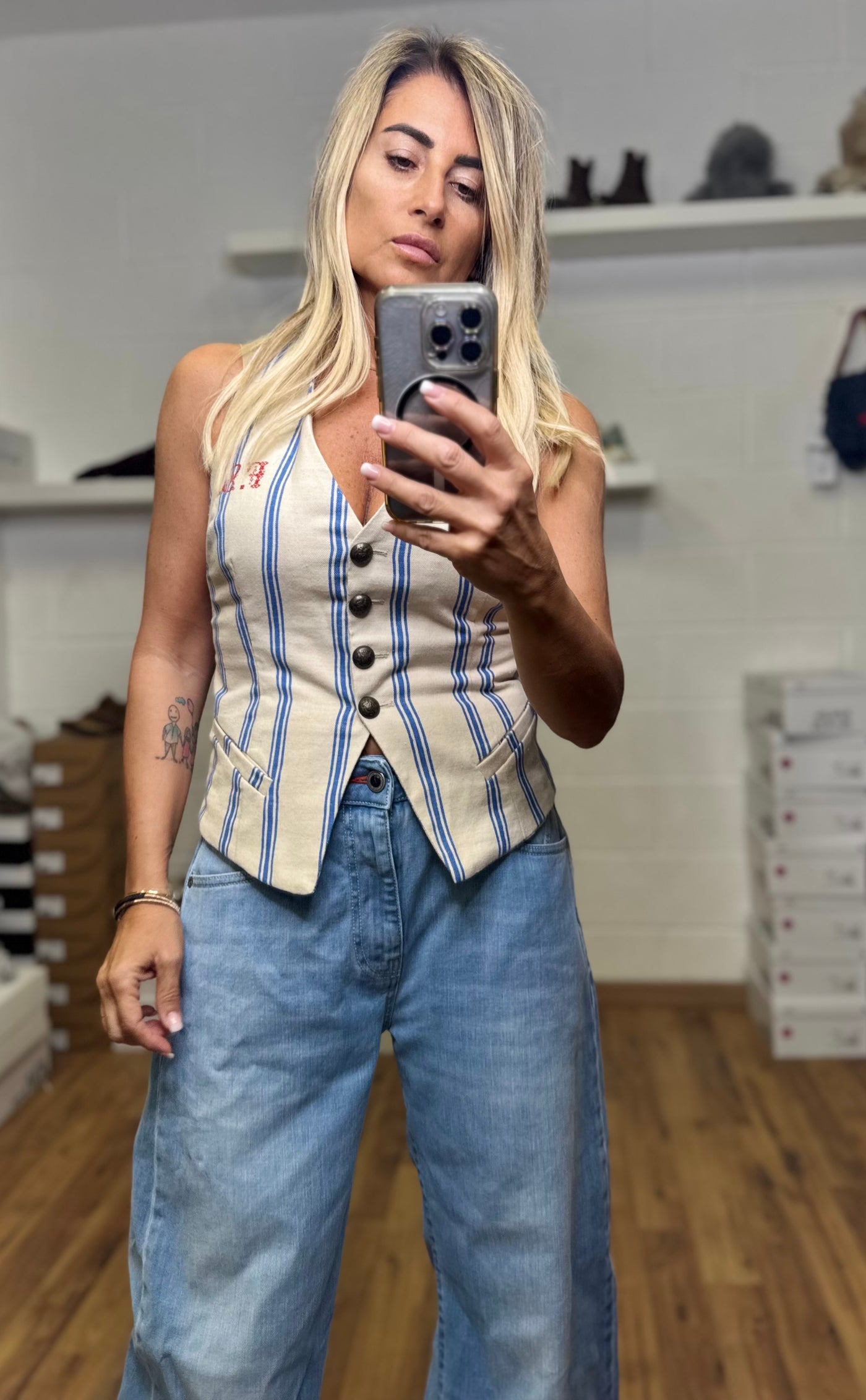 Front Street. Gilet bianco e azzurro-50%