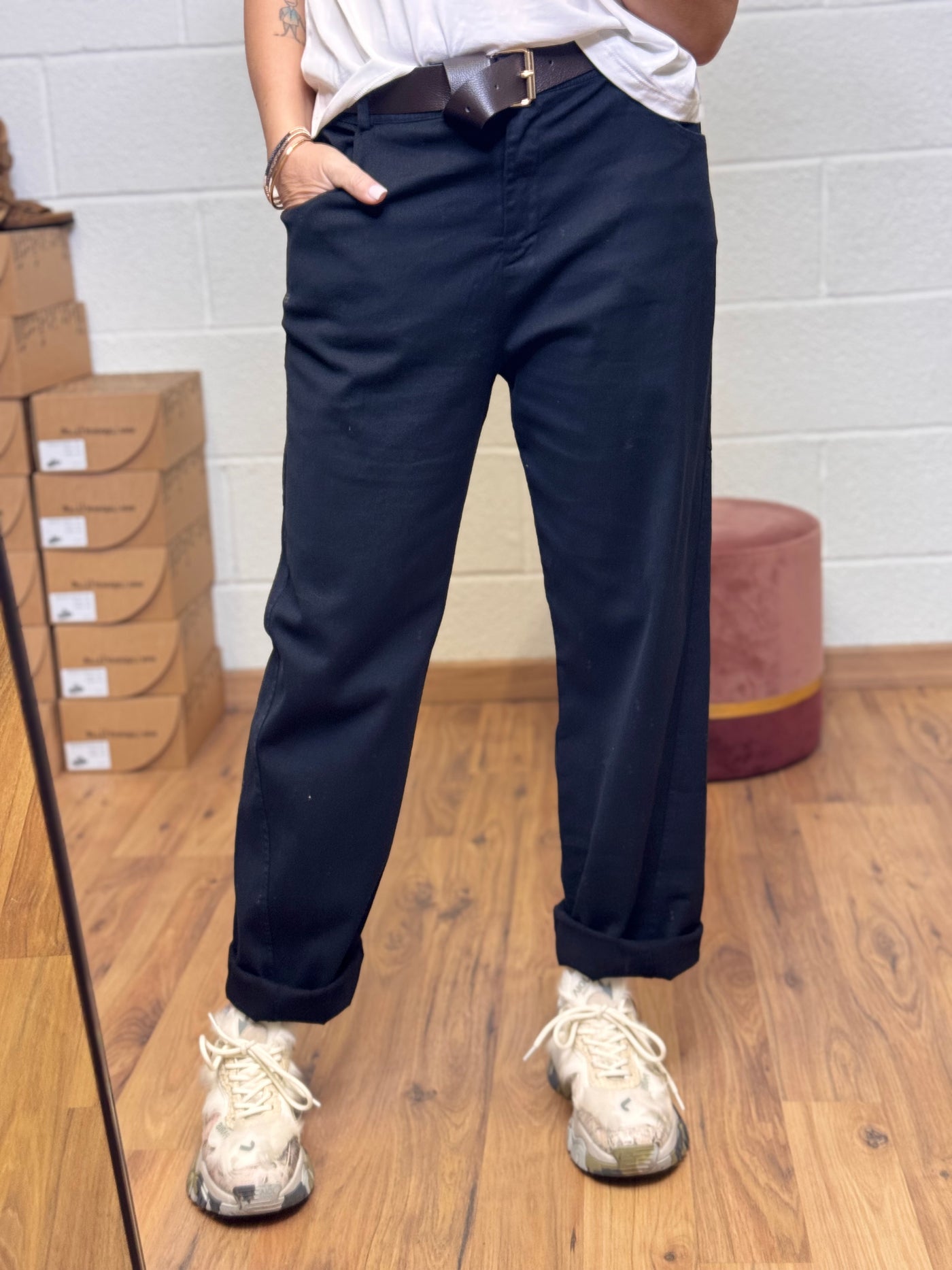 Le streghe. Pantalone nero-50%