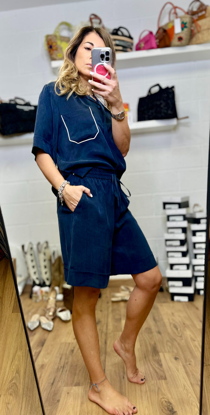 Eva Boutique 21, Beatrice b. Bermuda blu
