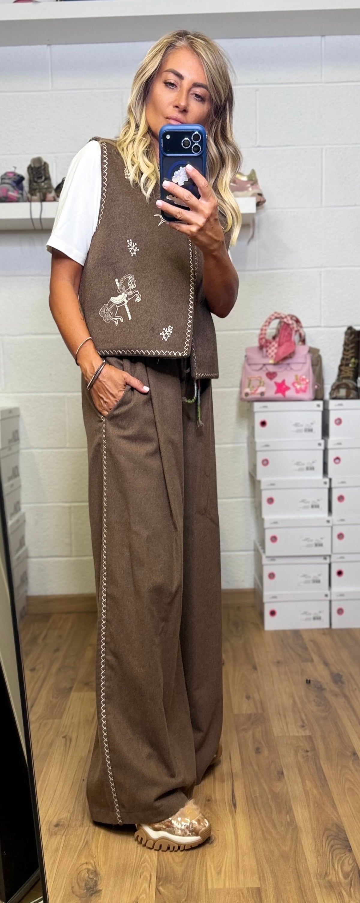 Front Street. Pantalone palazzo cioccolato