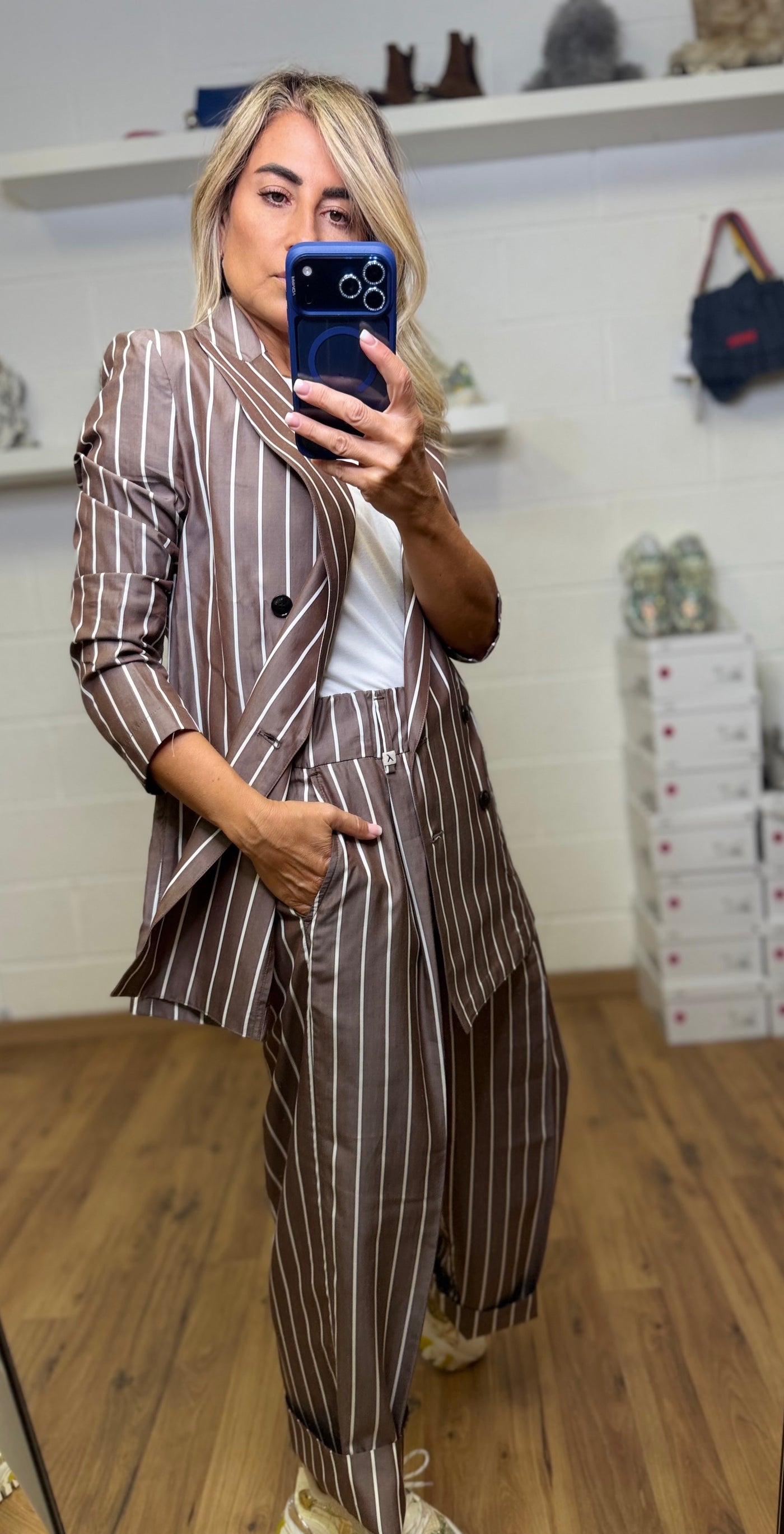 Myths. Blazer gessato cioccolato-50%