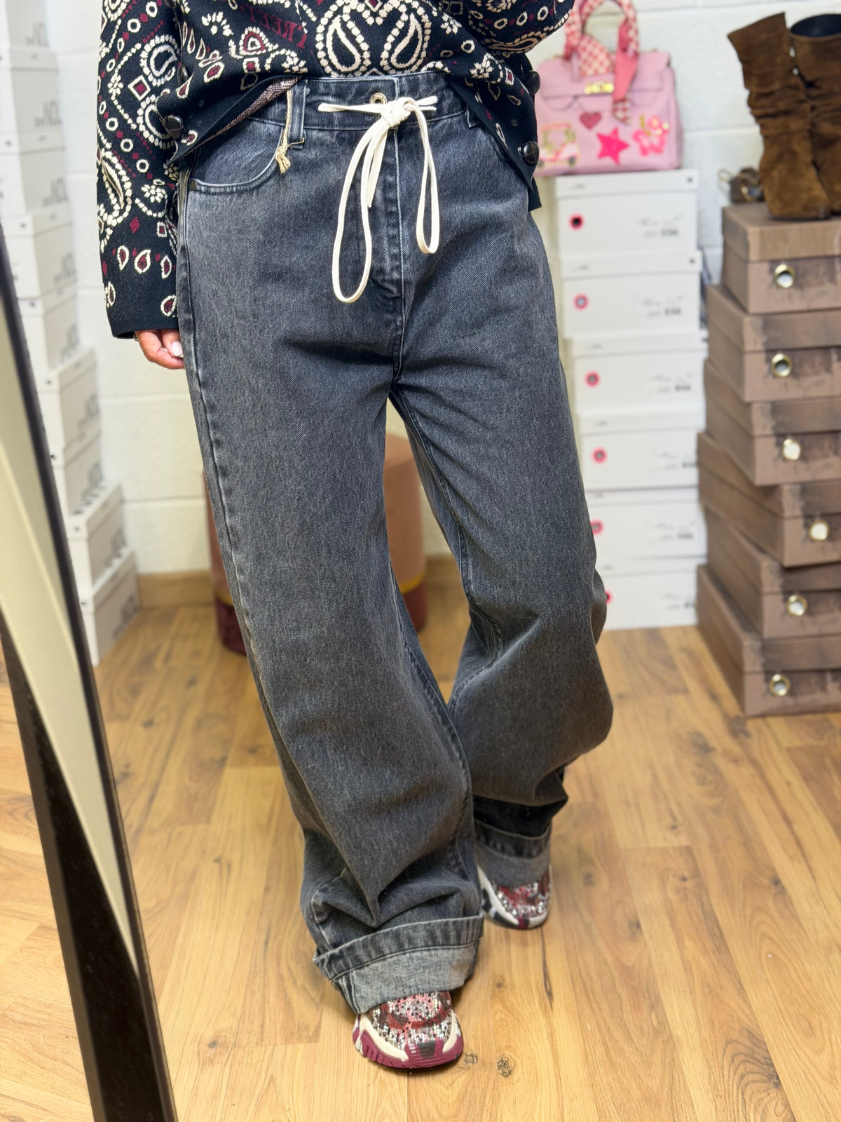 Front Street. Denim con coulisse e risvolto