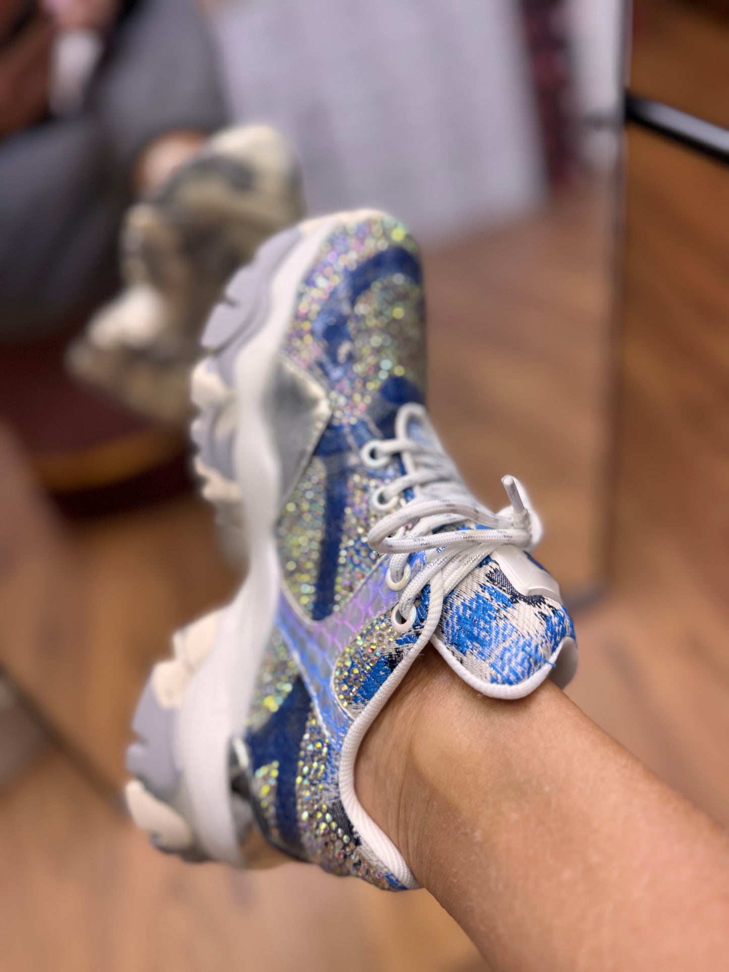 Joia Paris. Sneakers blu