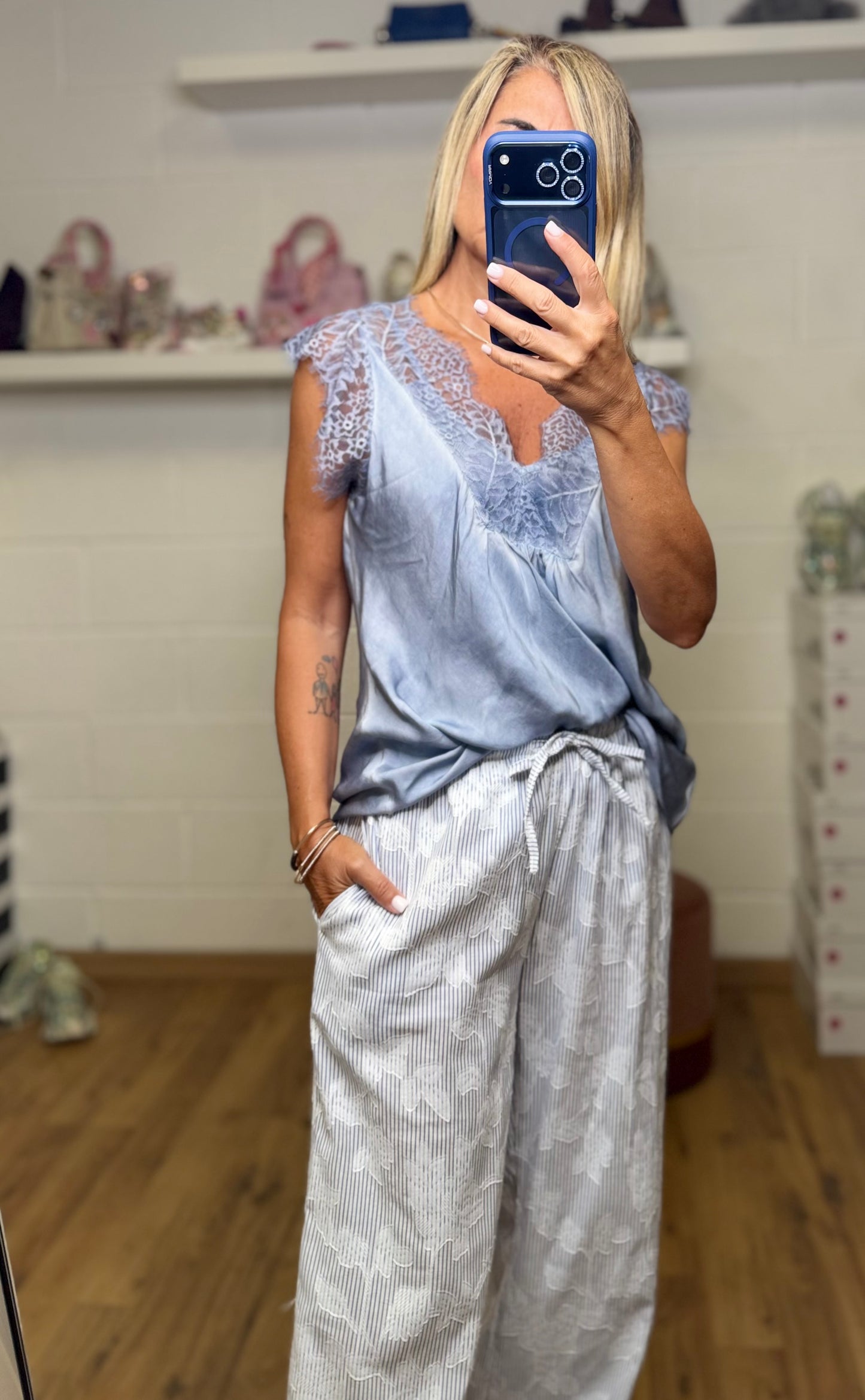 Abpink. Top in viscosa e pantalone in cotone leggero