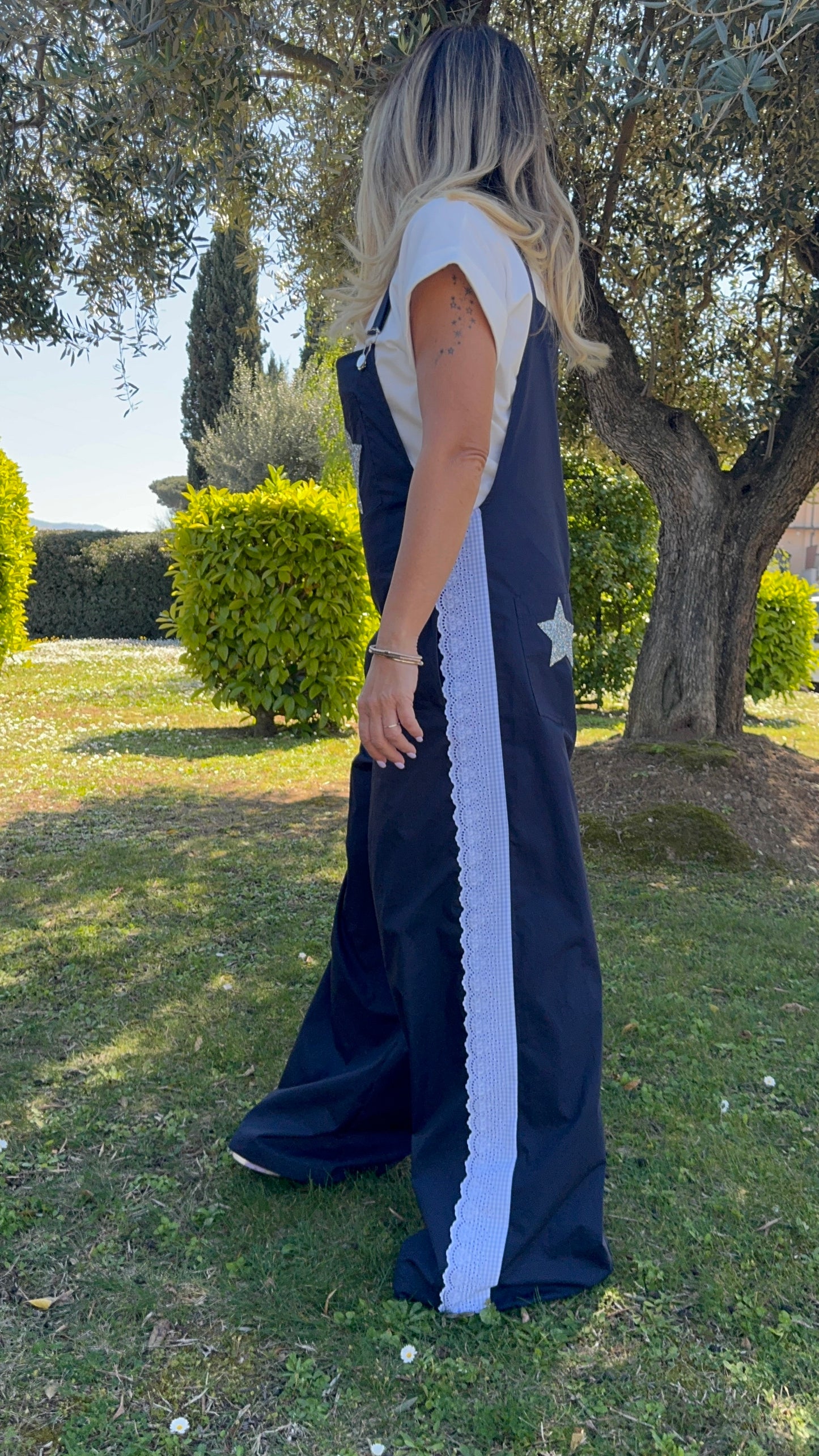 Mimi et mama. Salopette blu con stelle