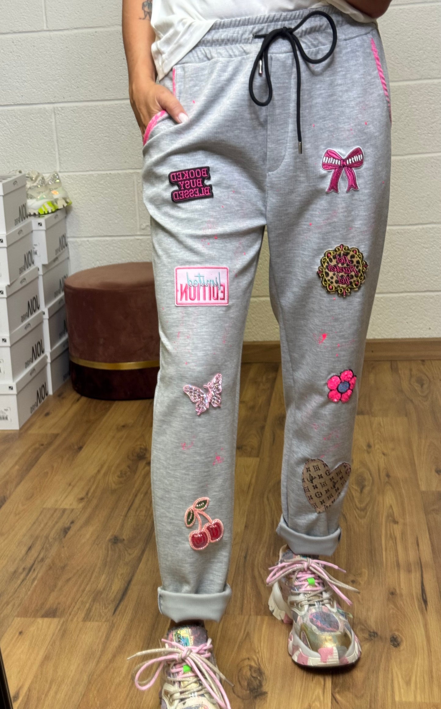AB Pink. Completo in cotone garzato grigio