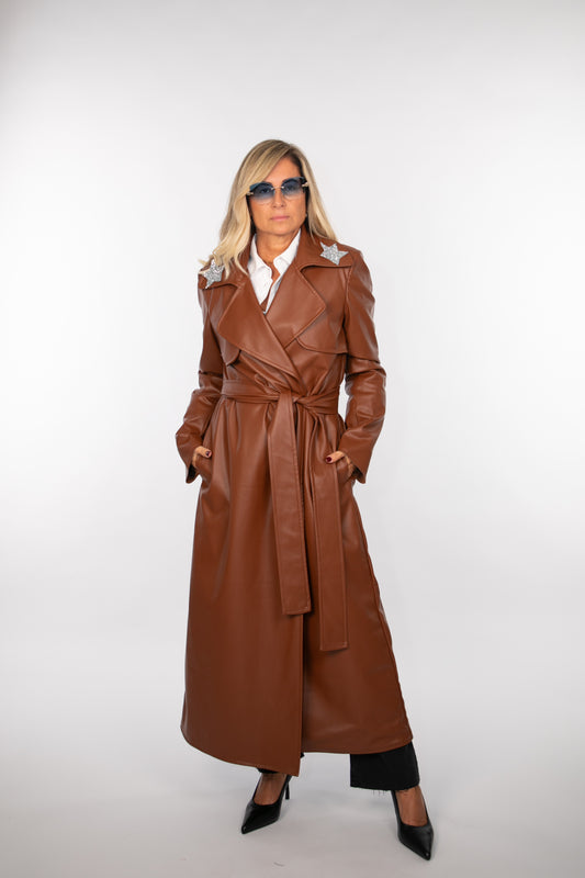 Mimi et mama . Trench camel con stelle