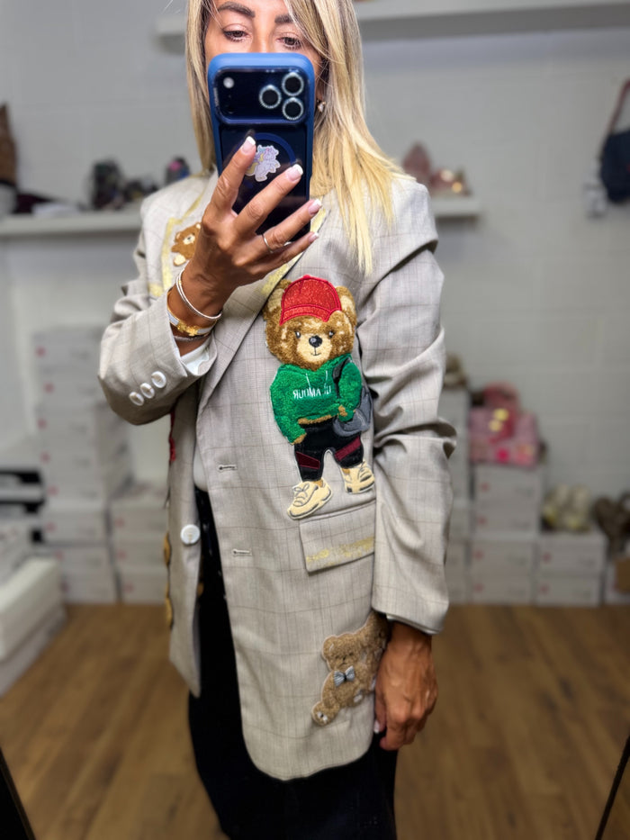 Eva Boutique 21, Abpink. Blazer check con patch Teddy
