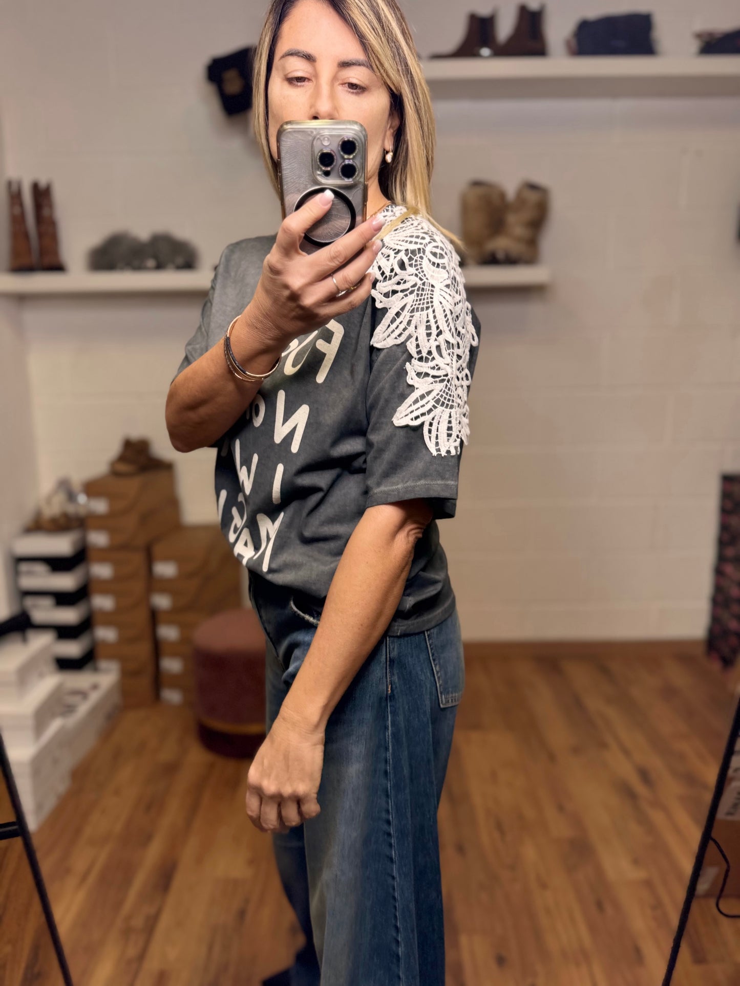 Dixie. T-shirt griglia con pizzo