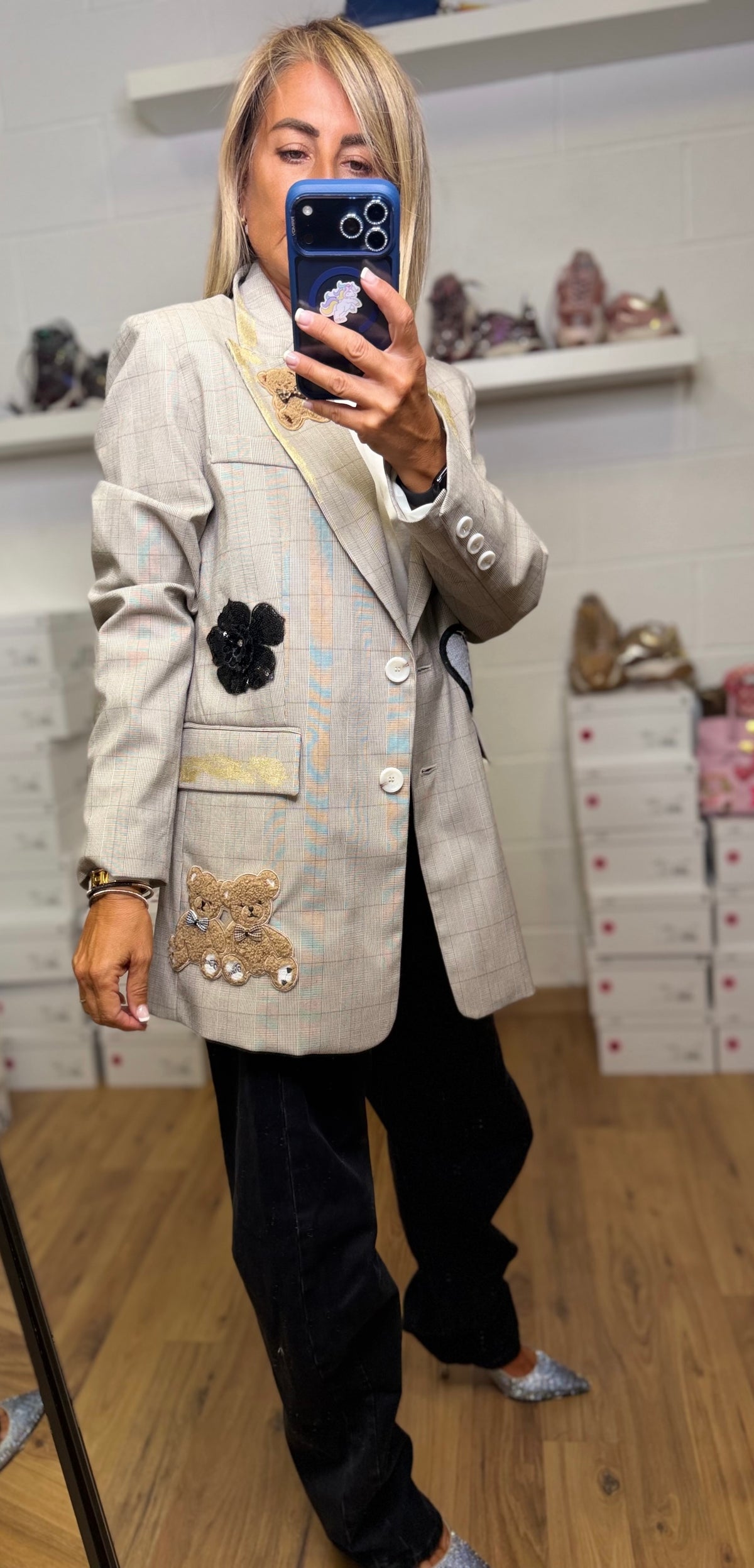 Abpink. Blazer check con patch Teddy