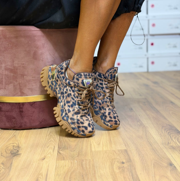 Eva Boutique 21, Joia Paris. Sneakers animalier