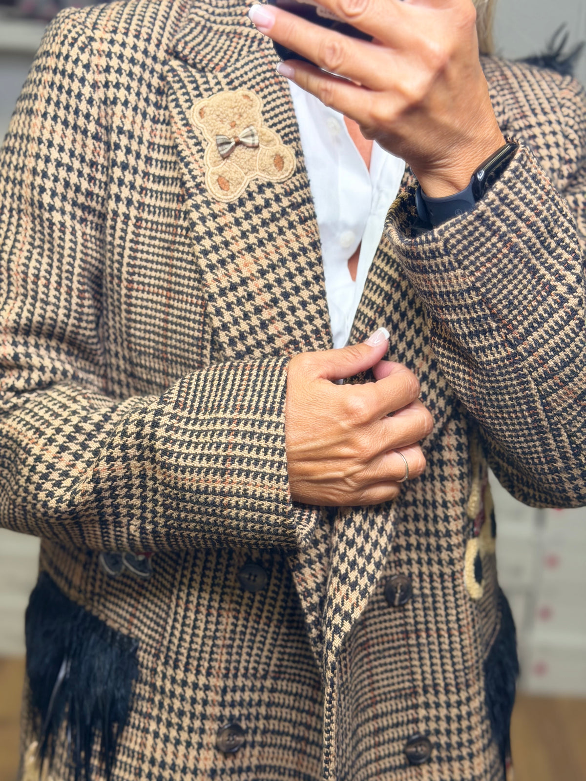 Abpink. Blazer con patch unici