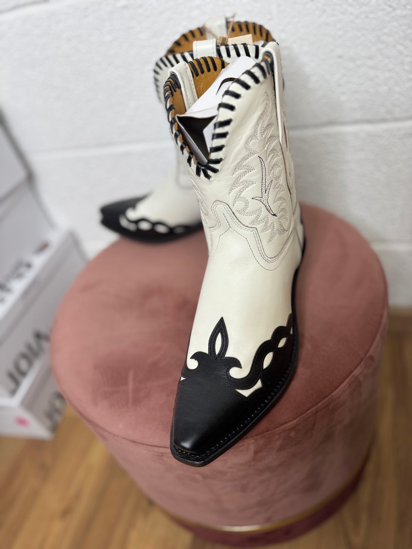 Bootstock. Texano corto