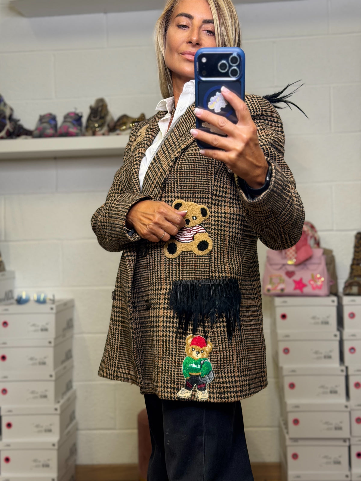 Abpink. Blazer con patch unici