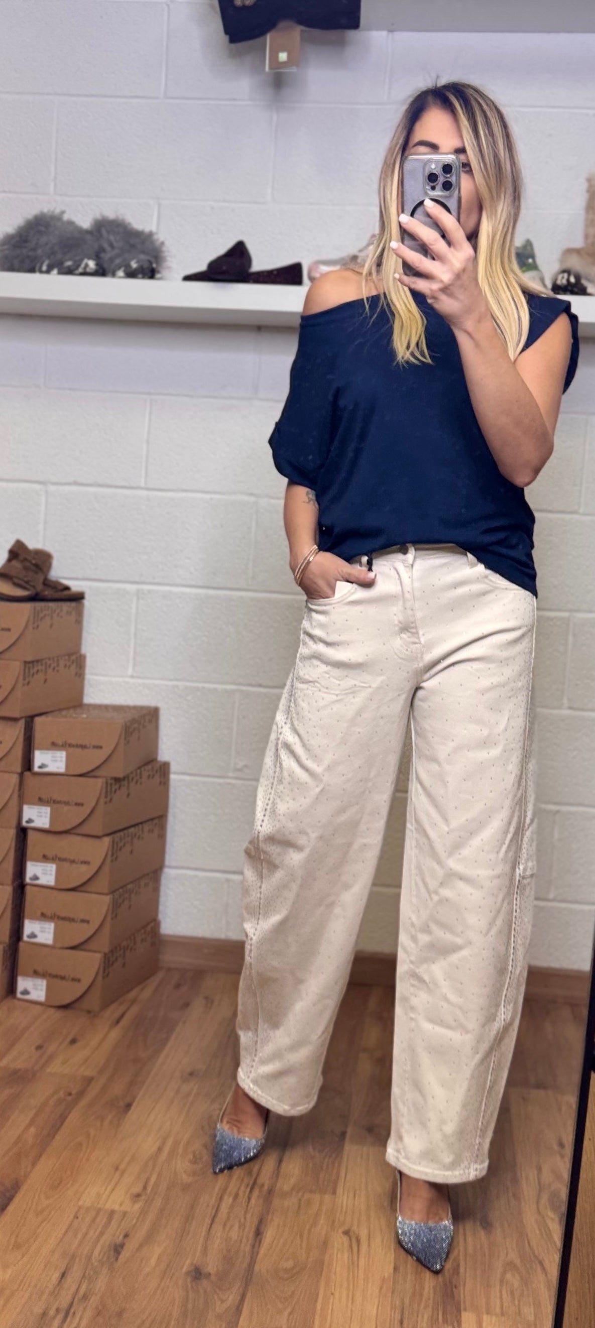 Le Streghe. T-shirt von risvolto