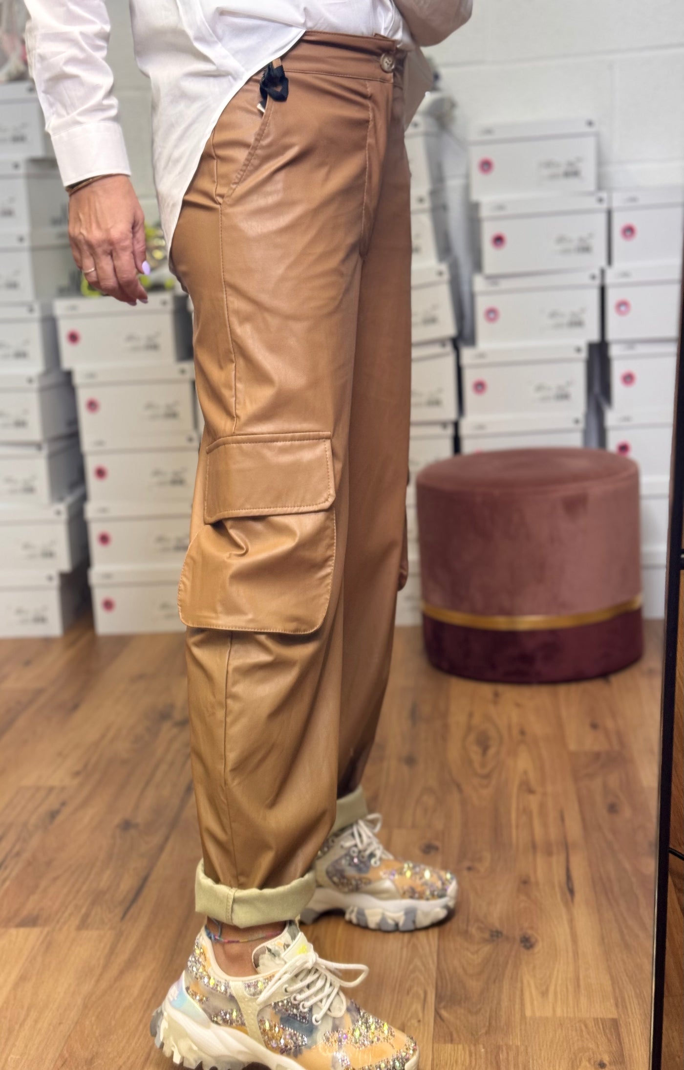 Le Streghe. Cargo cammello-50%