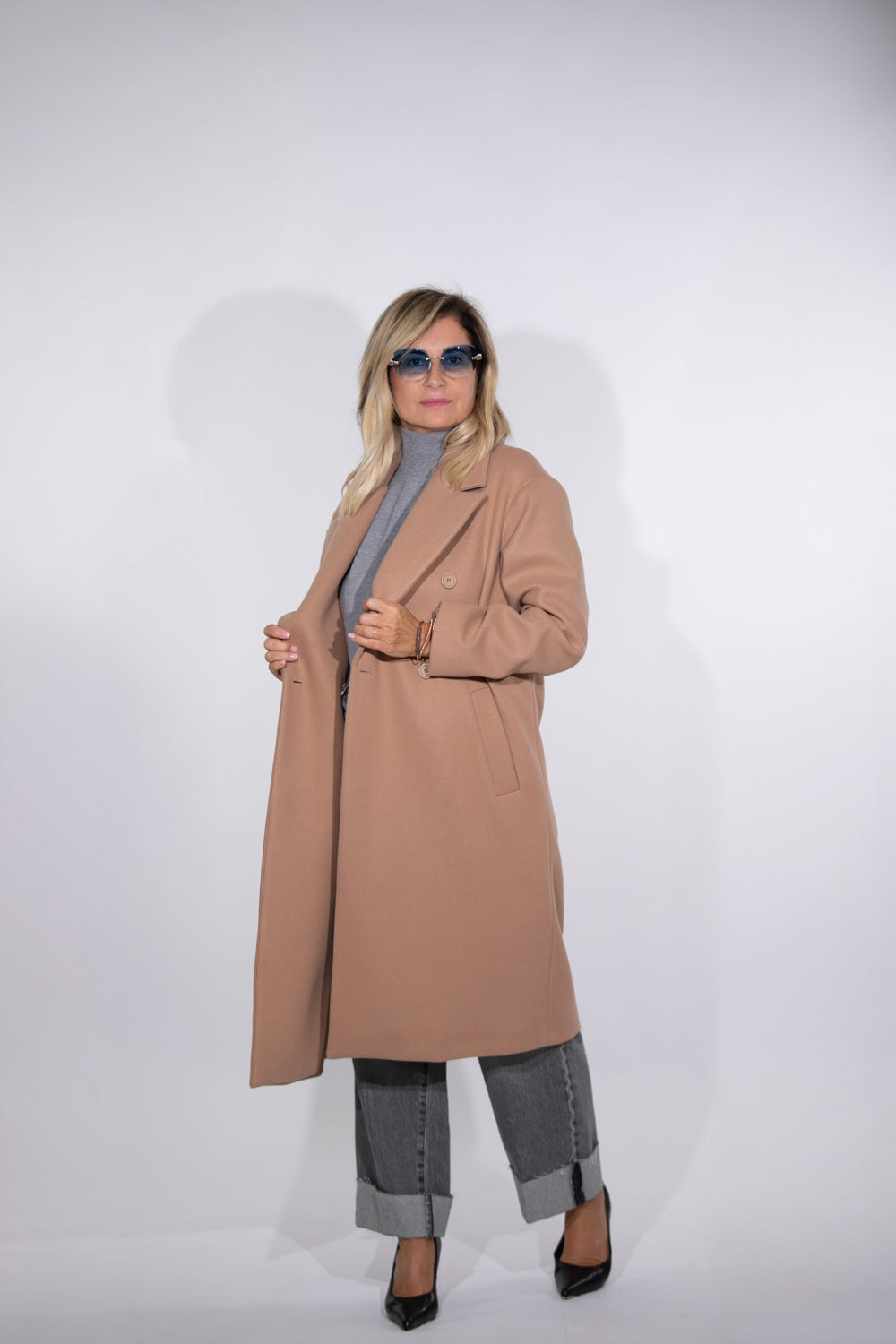 Le Streghe. Cappotto cammello