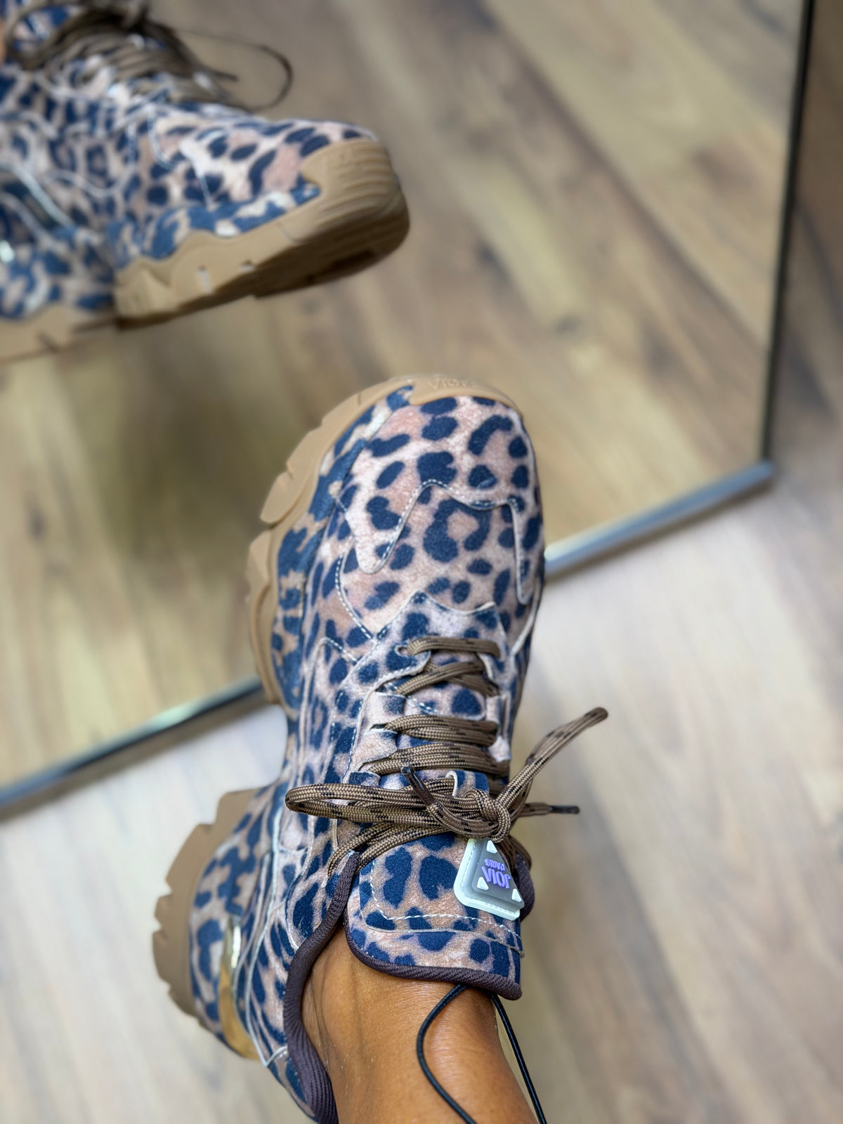 Joia Paris. Sneakers animalier