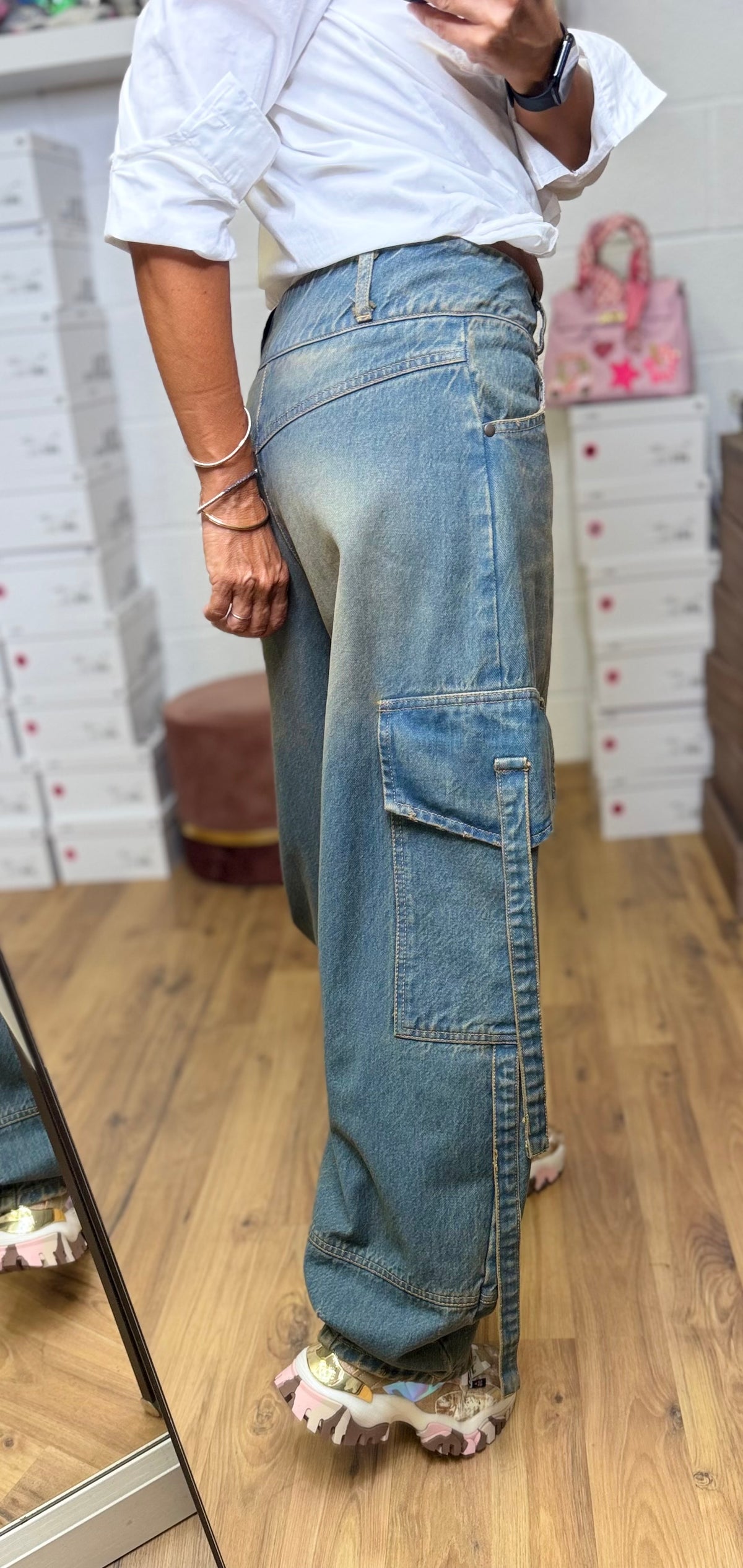 Front Street. Cargo Balloon in Denim – Tela Ferma