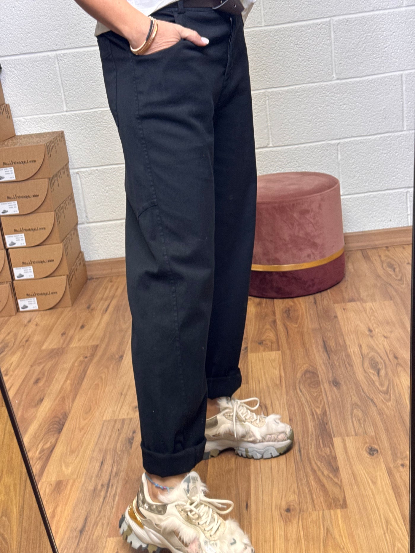 Le streghe. Pantalone nero-50%