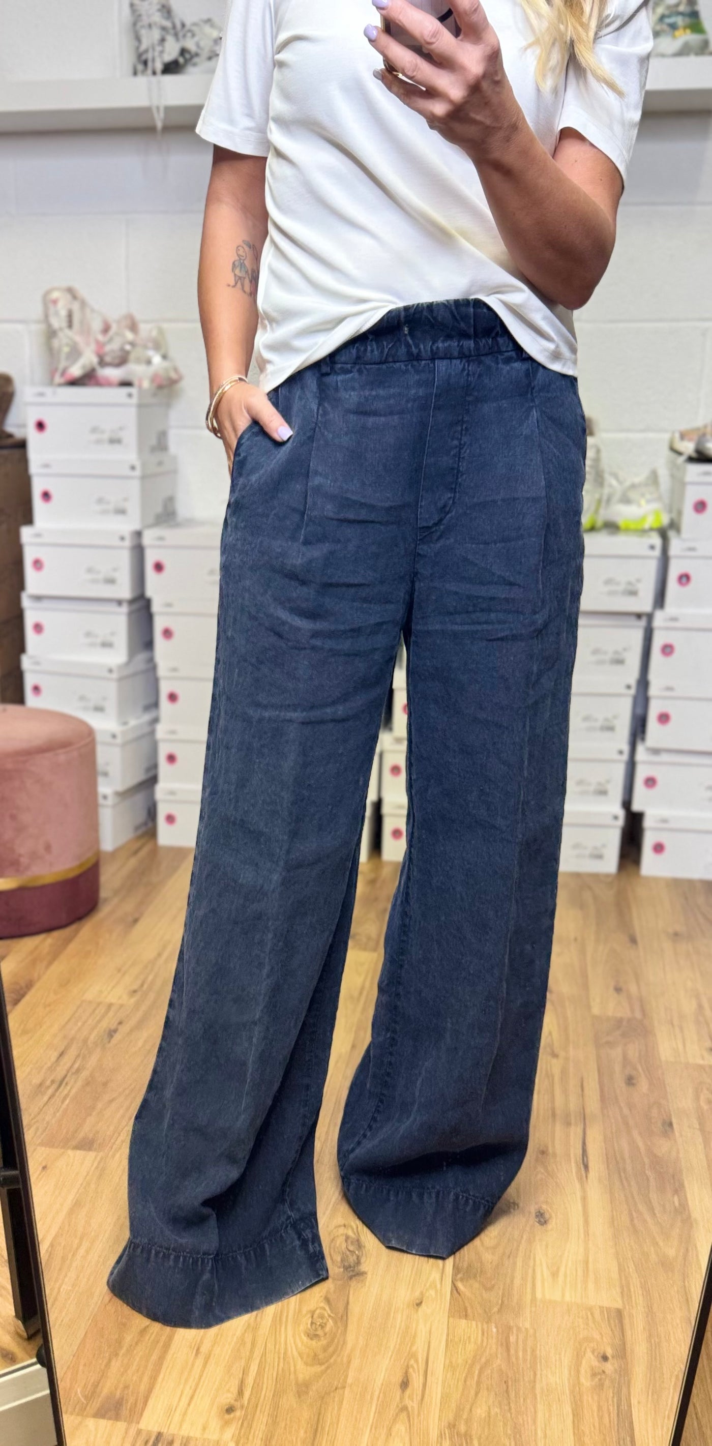 Myths. Panta in lino blu-50%