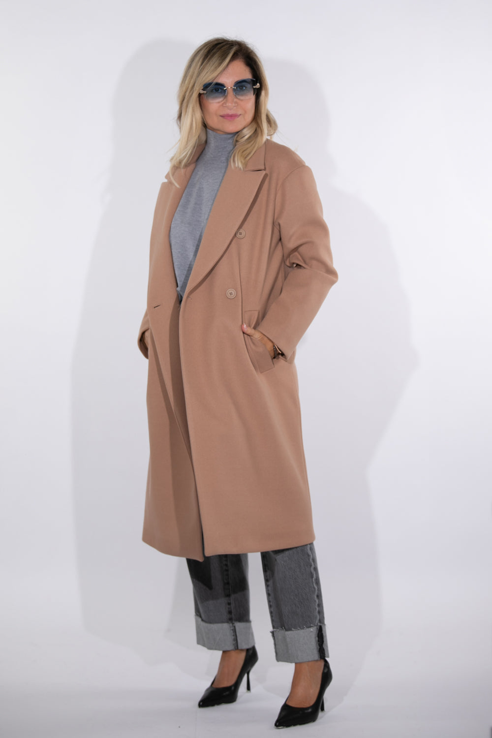 Le Streghe. Cappotto cammello