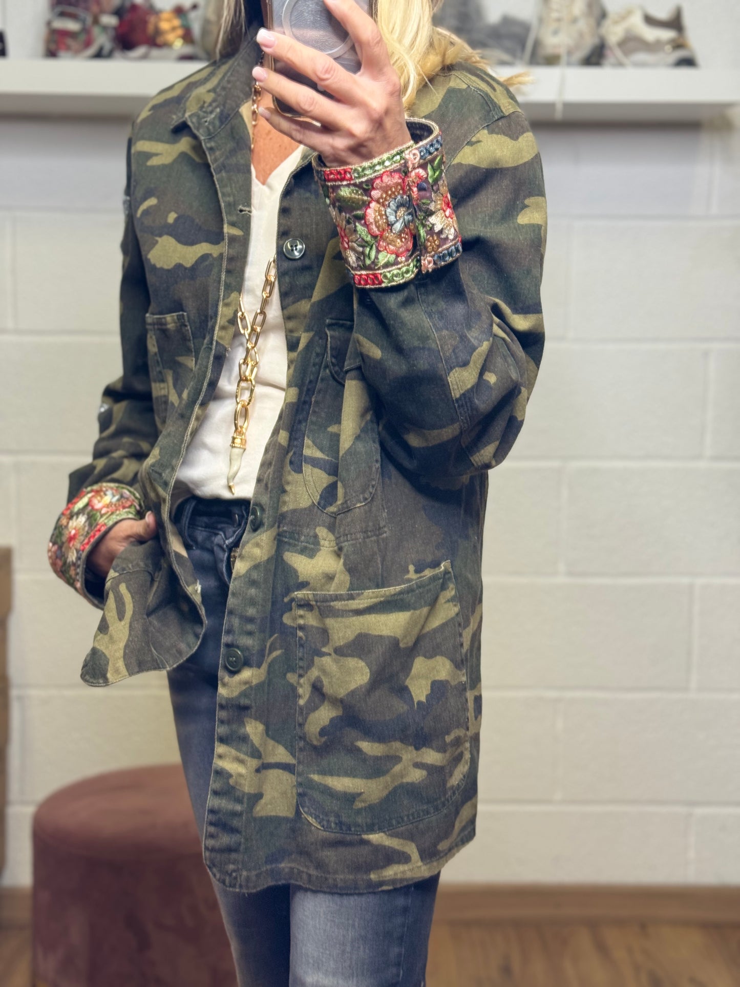 Mimi et mama. Giacca military stelle e parole