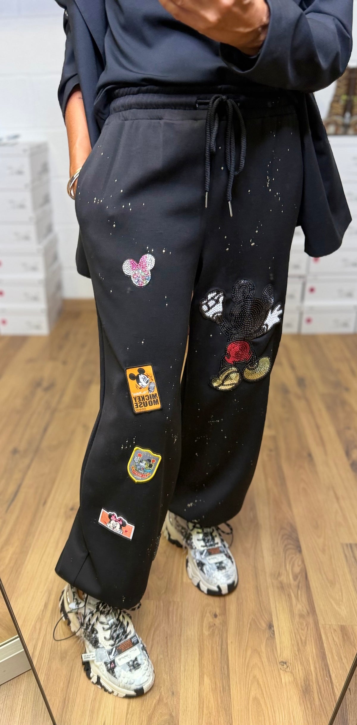 Abpink. Pantalone jogger patch & paillettes