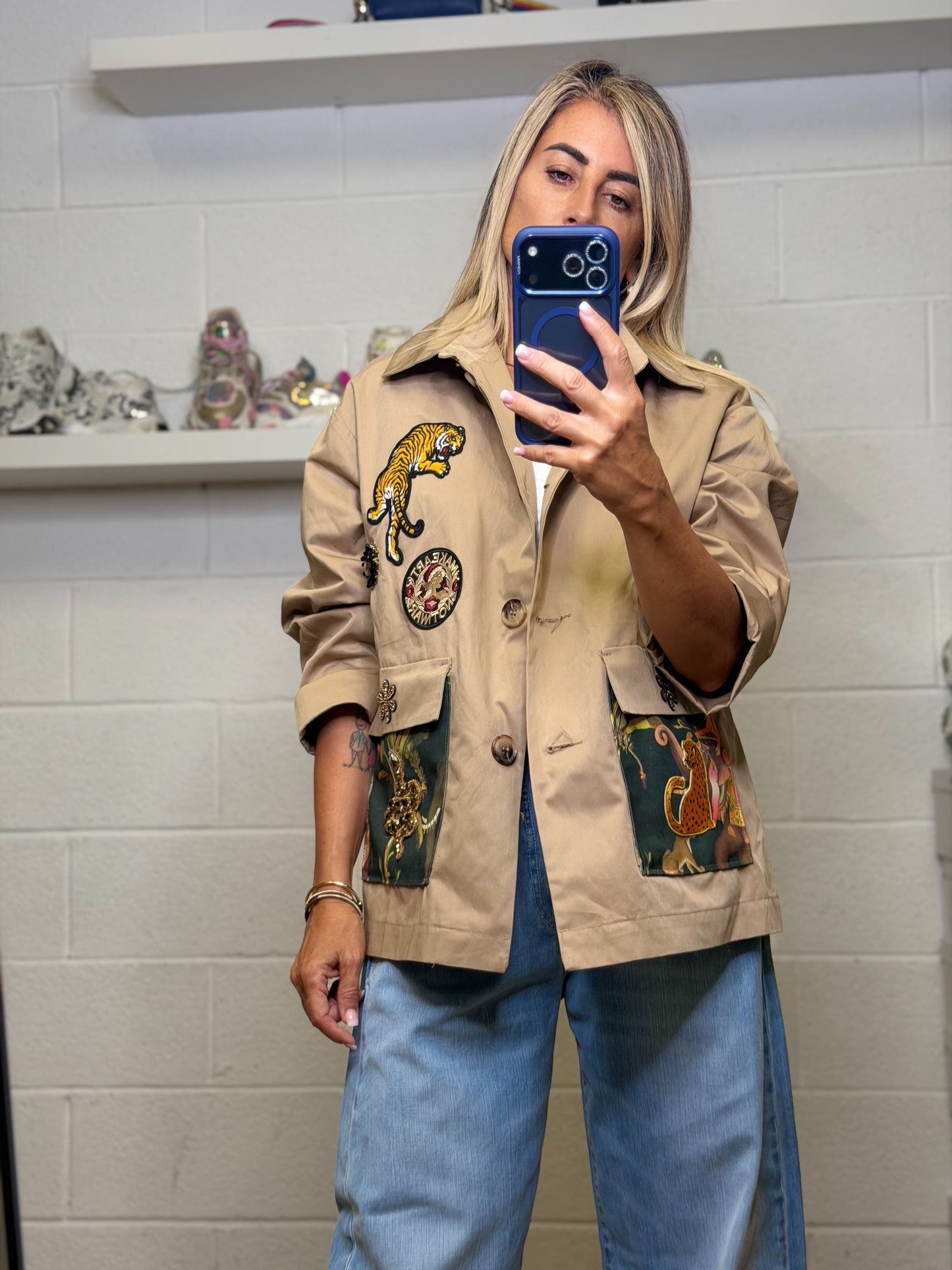 Abpink. Chiarina con patch verdi