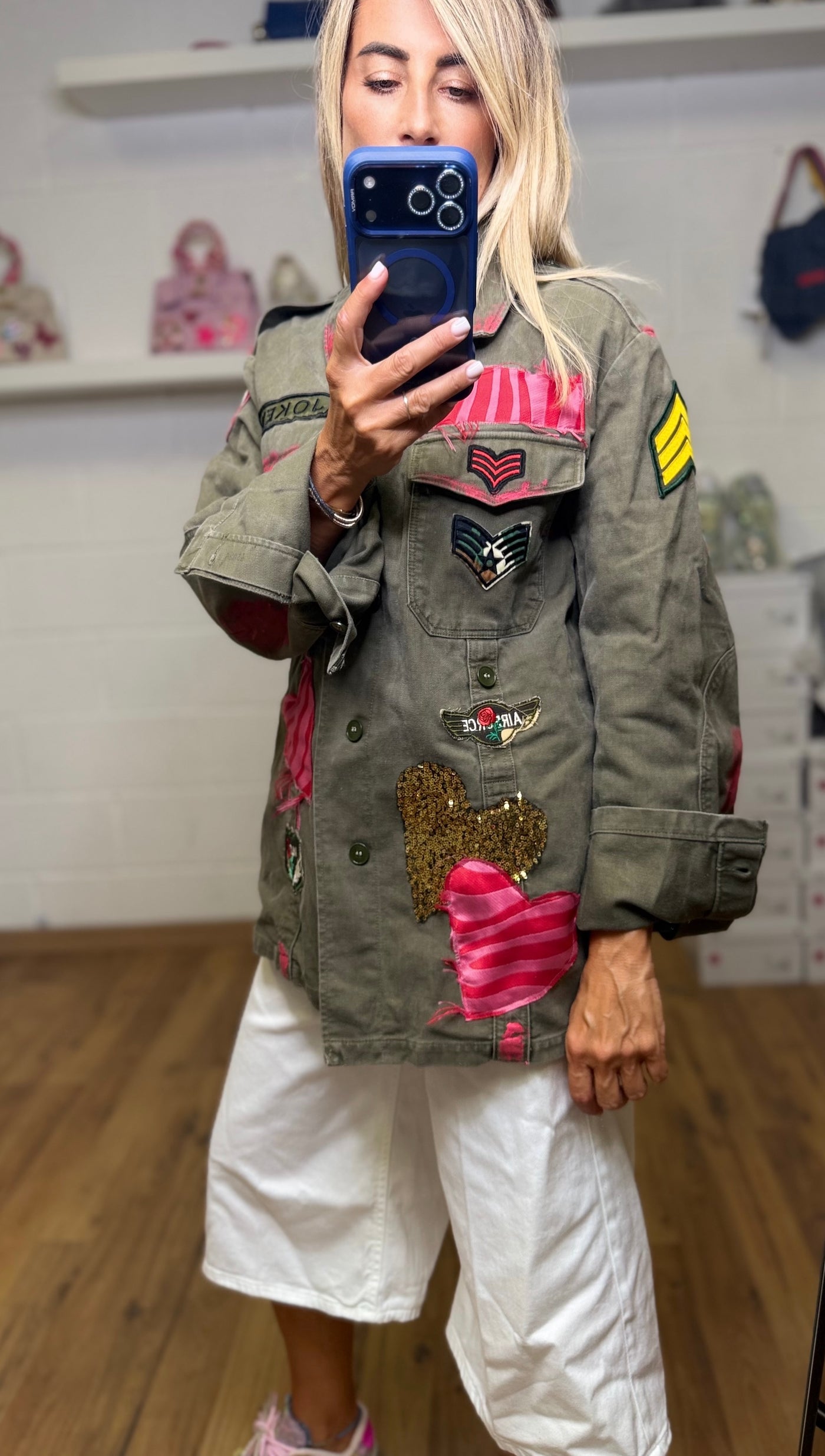 ABpink. Giacca militare customizzata con applicazioni e ricami handmade-40%