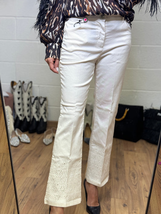 I love my pants. Pantalone bianco