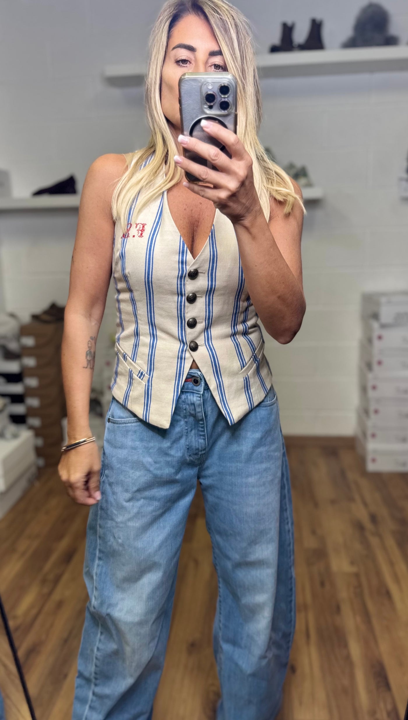 Front Street. Gilet bianco e azzurro-50%